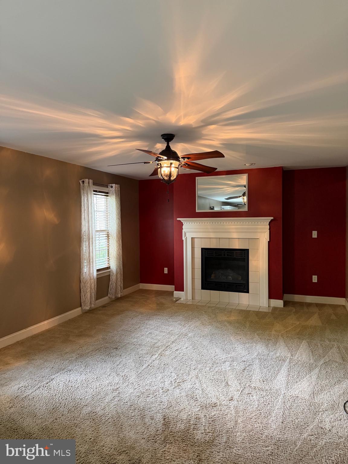 ELM TREE - Residential