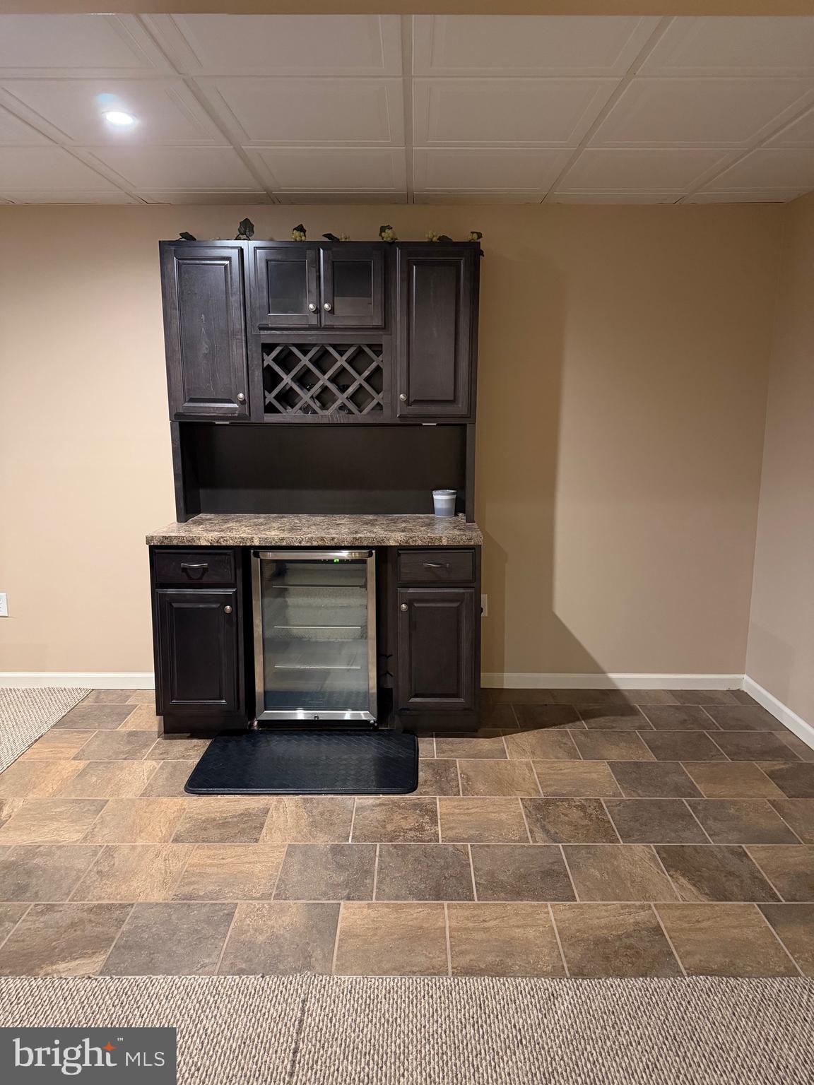 ELM TREE - Residential