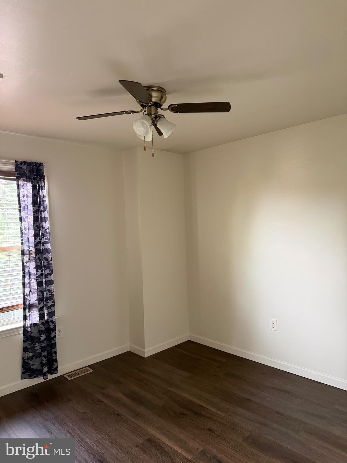 ELM TREE - Residential
