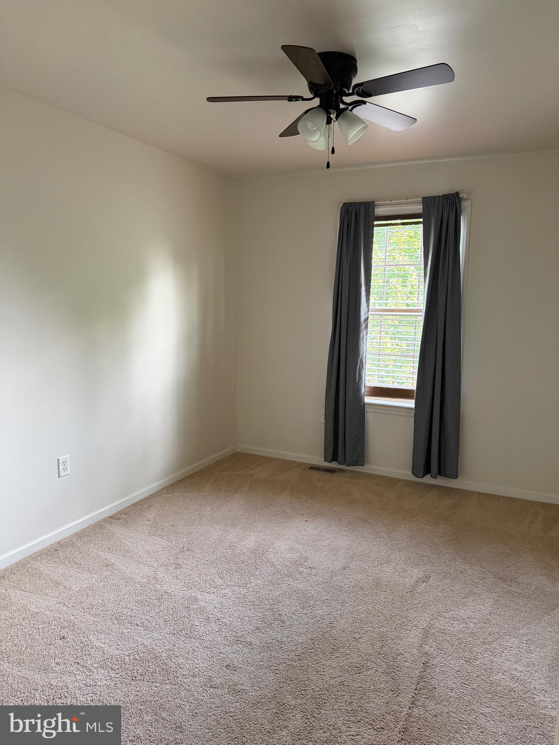 ELM TREE - Residential
