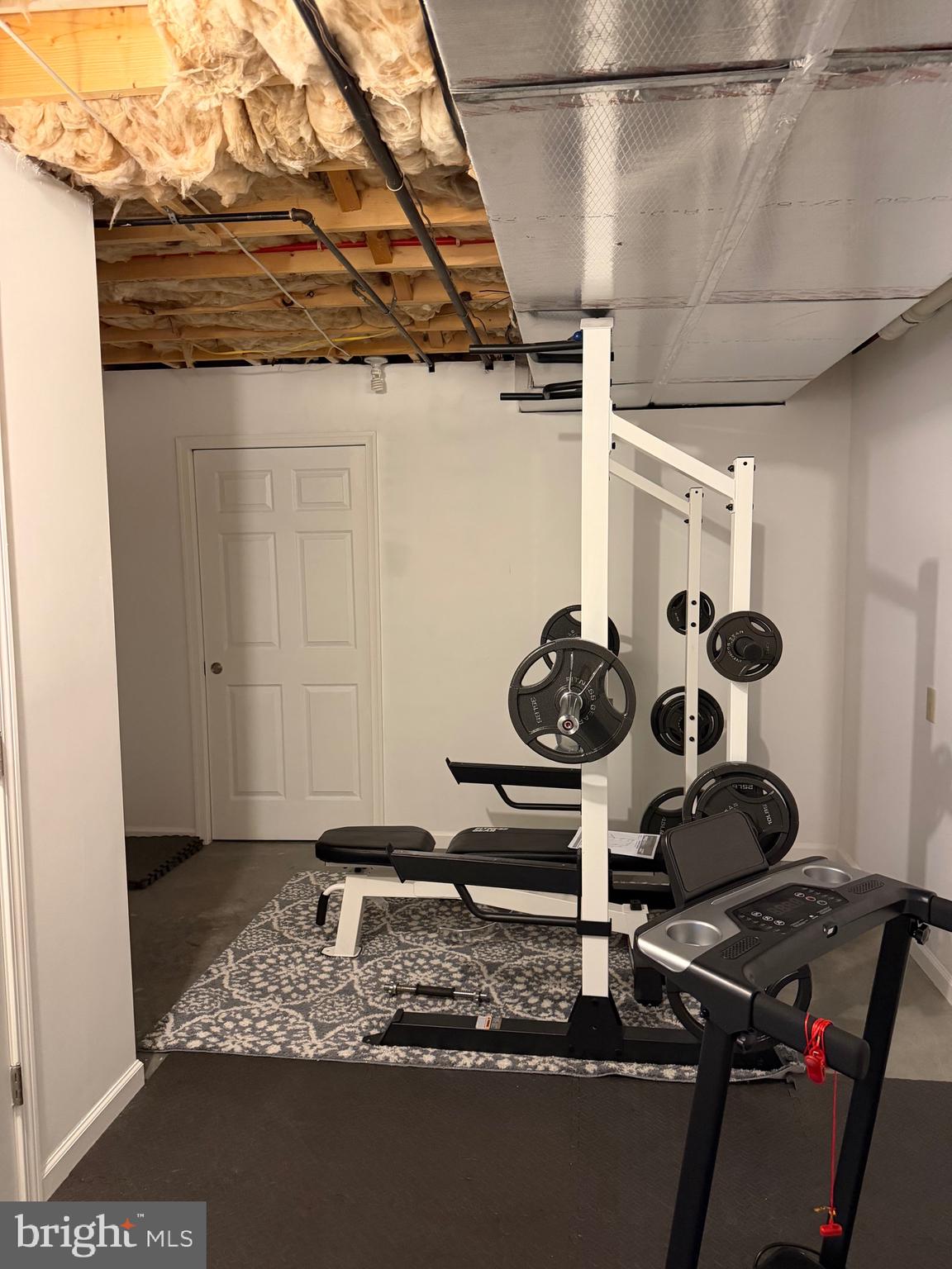 ELM TREE - Residential