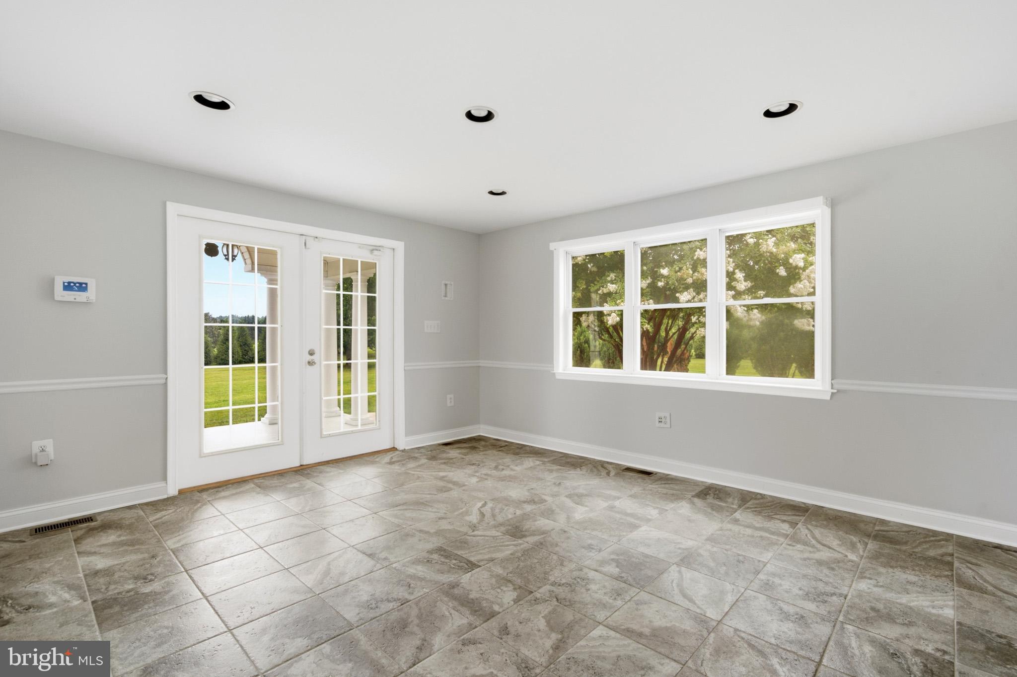 GILBERT ACRES - Residential
