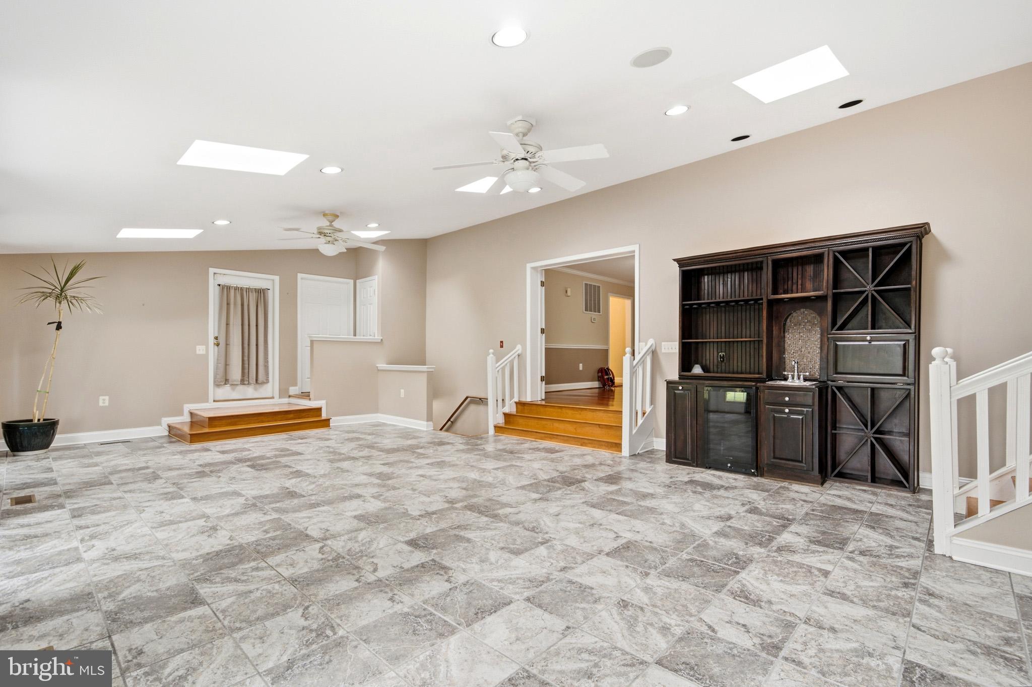 GILBERT ACRES - Residential