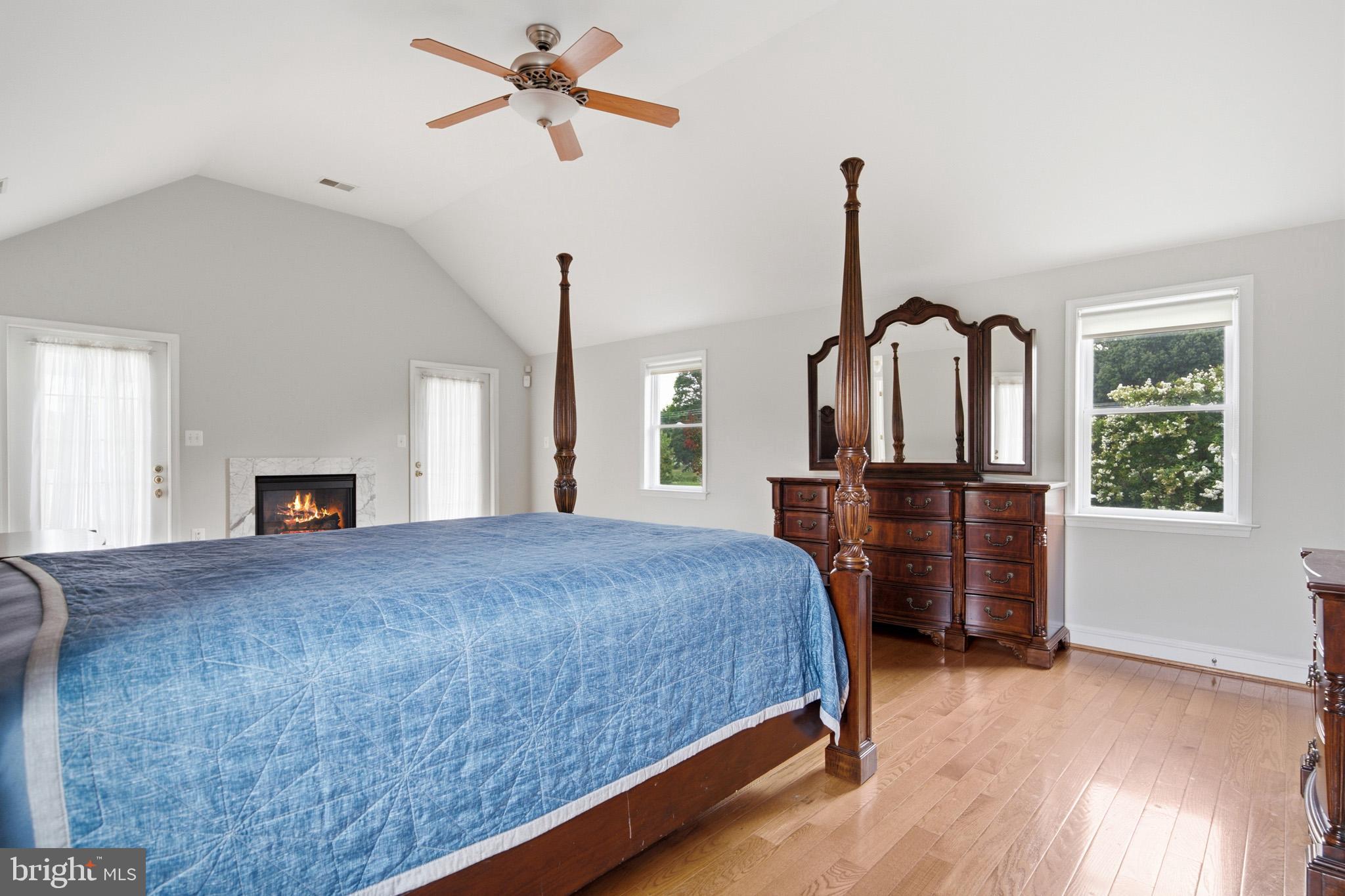 GILBERT ACRES - Residential