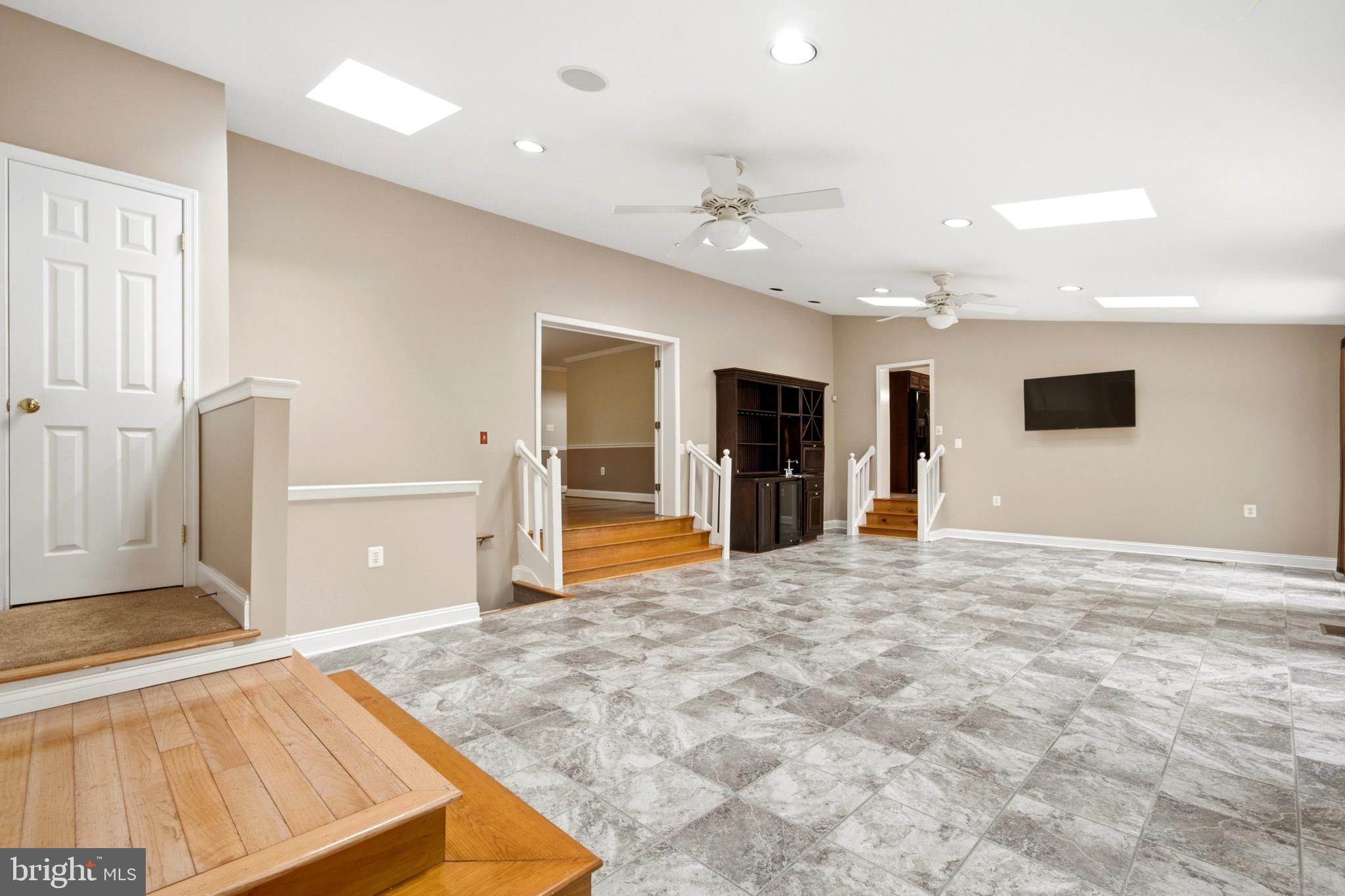GILBERT ACRES - Residential