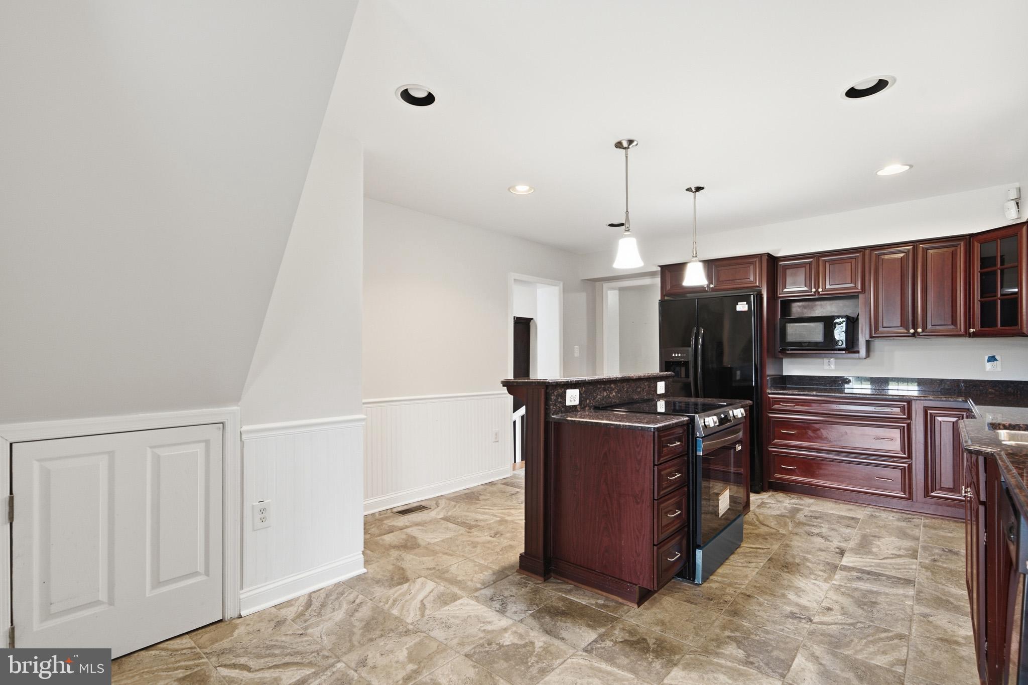 GILBERT ACRES - Residential
