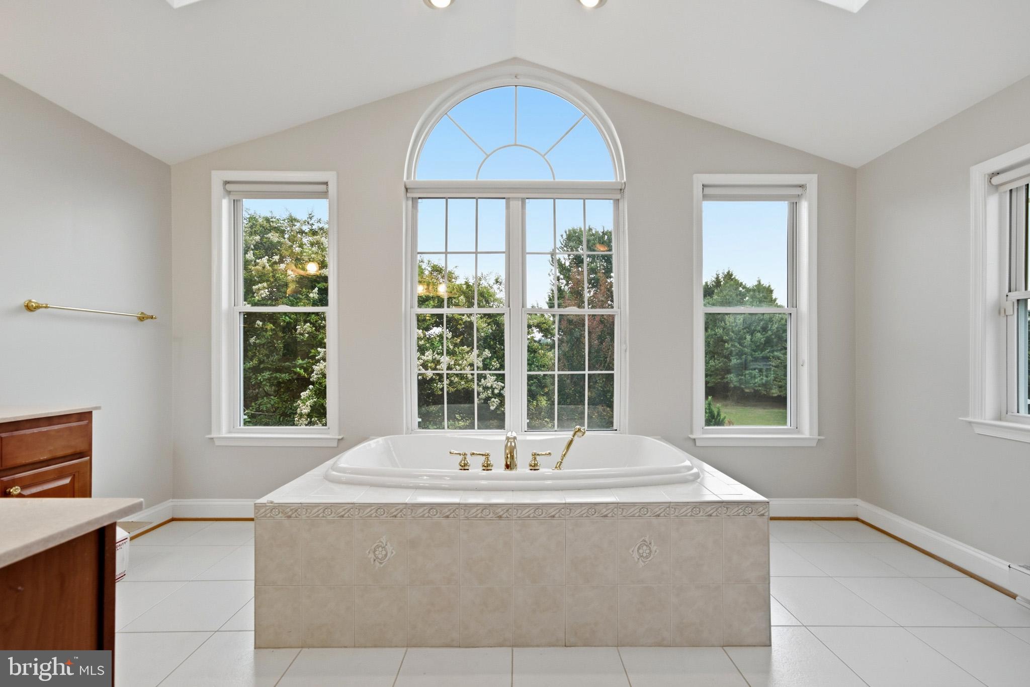 GILBERT ACRES - Residential