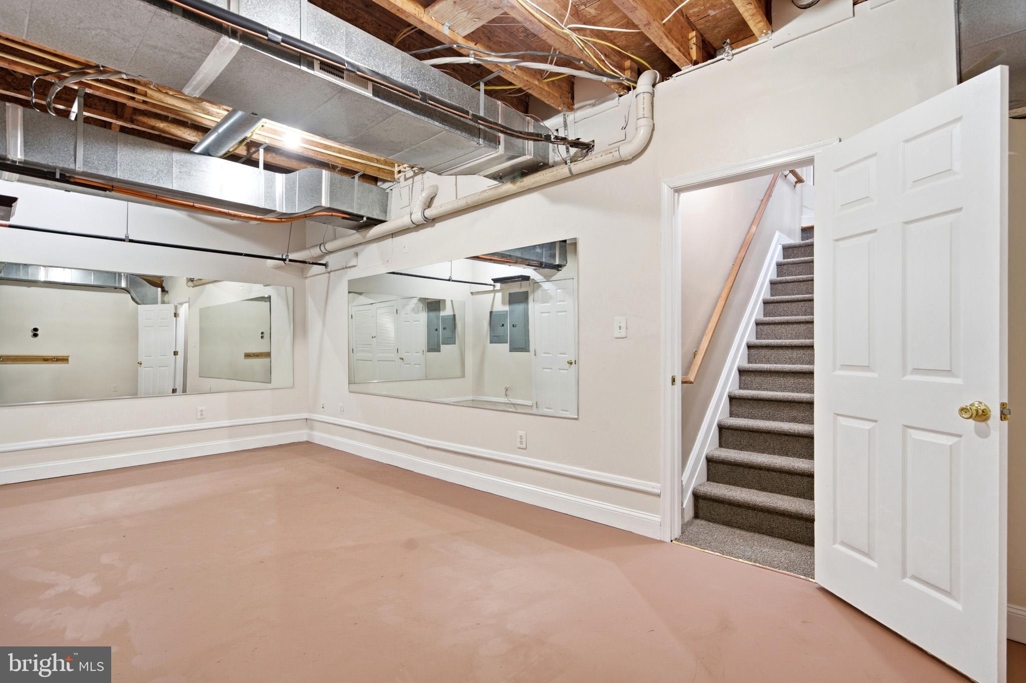 GILBERT ACRES - Residential