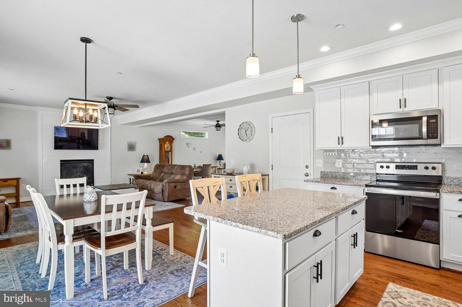 CLOVERLEA - Residential