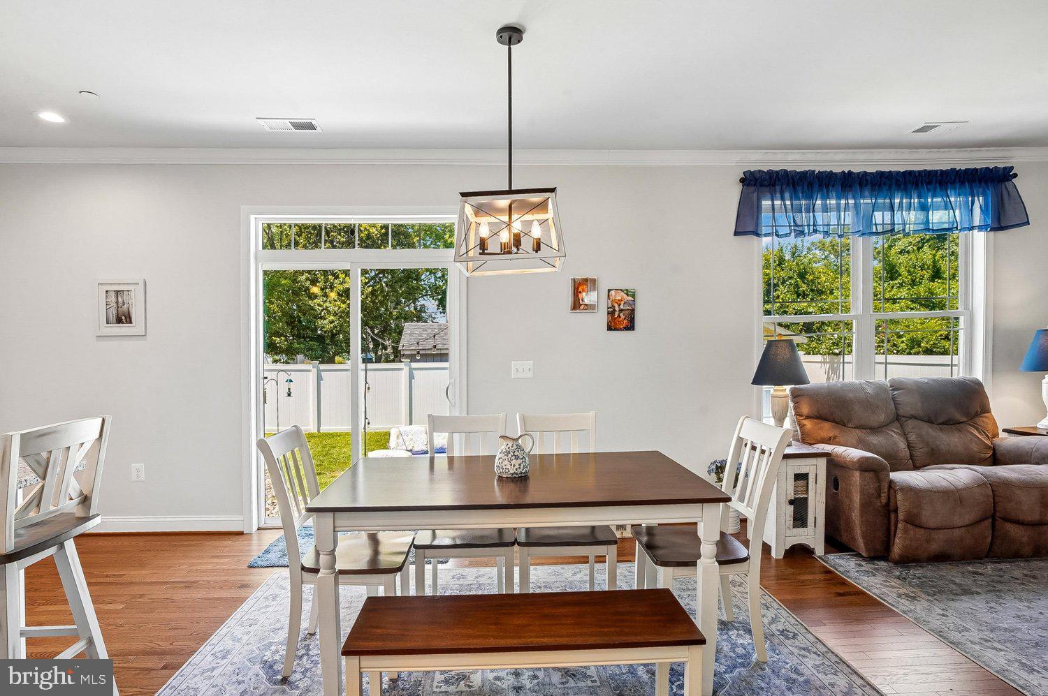 CLOVERLEA - Residential