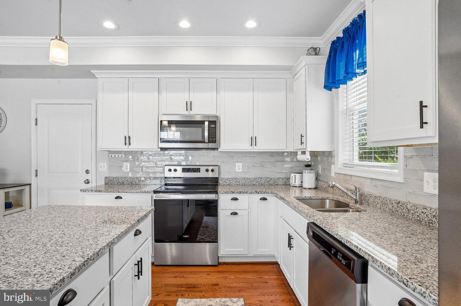 CLOVERLEA - Residential