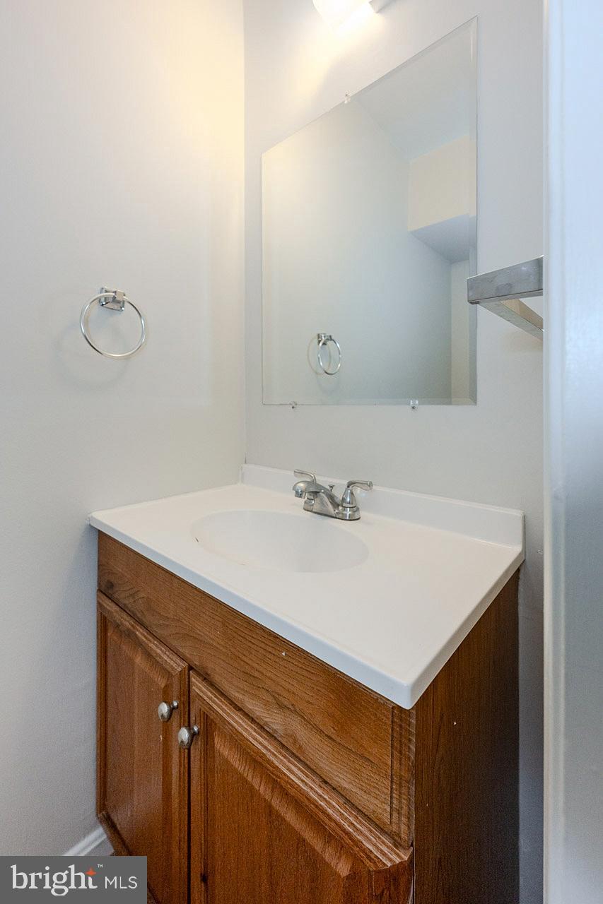 SOUTHGATE SQUARE CLUSTER - Residential Lease