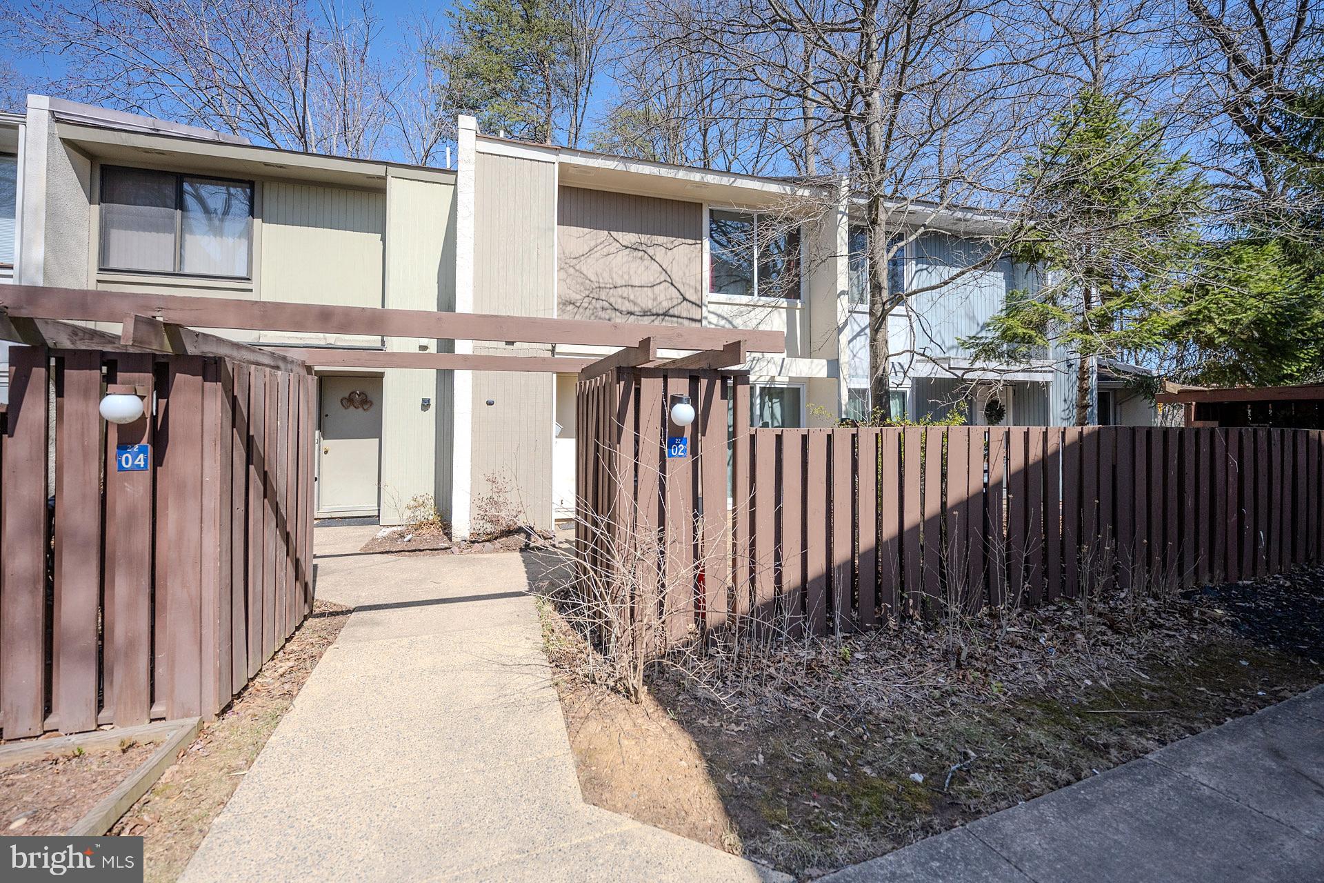 SOUTHGATE SQUARE CLUSTER - Residential Lease