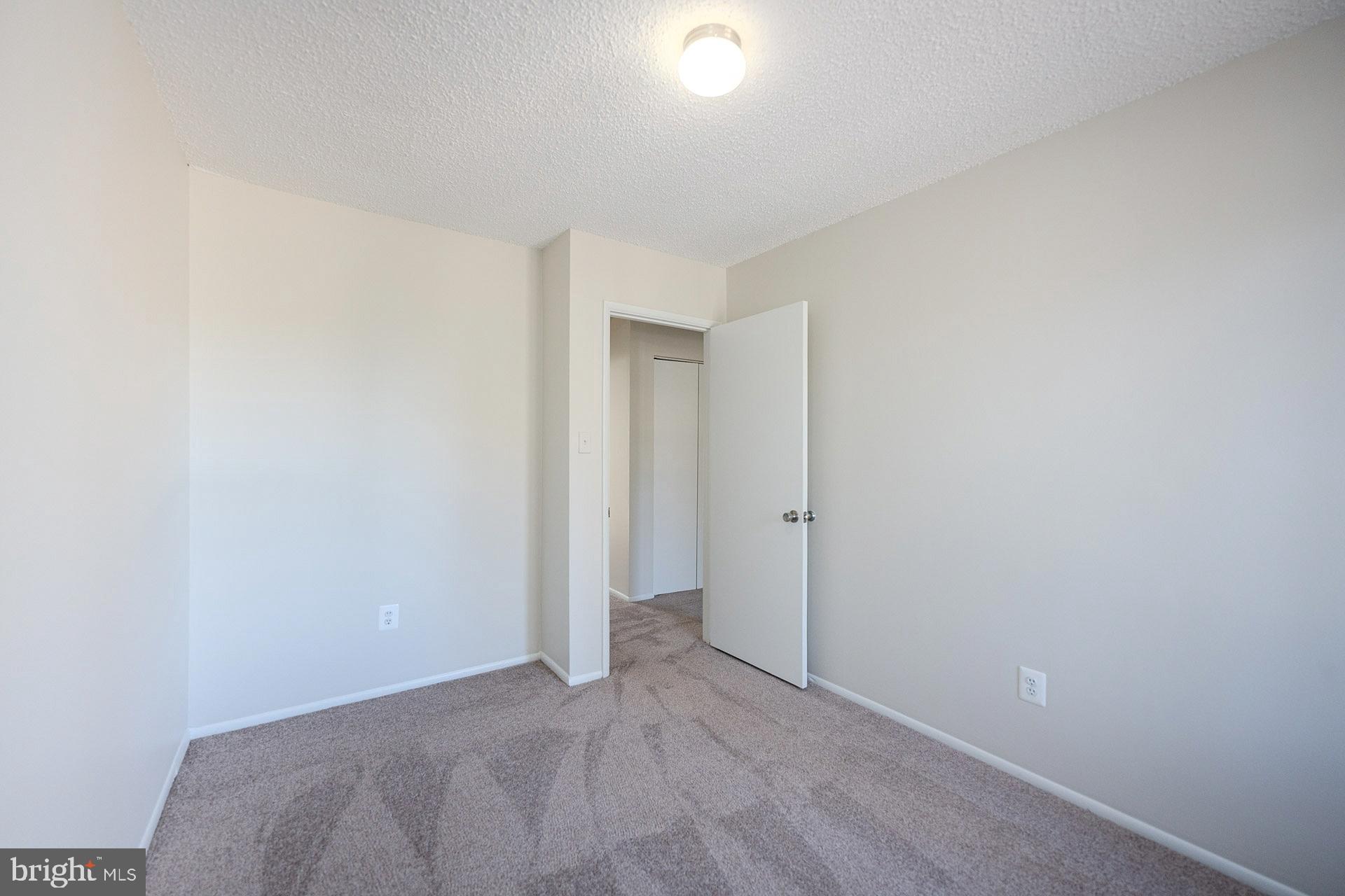 SOUTHGATE SQUARE CLUSTER - Residential Lease