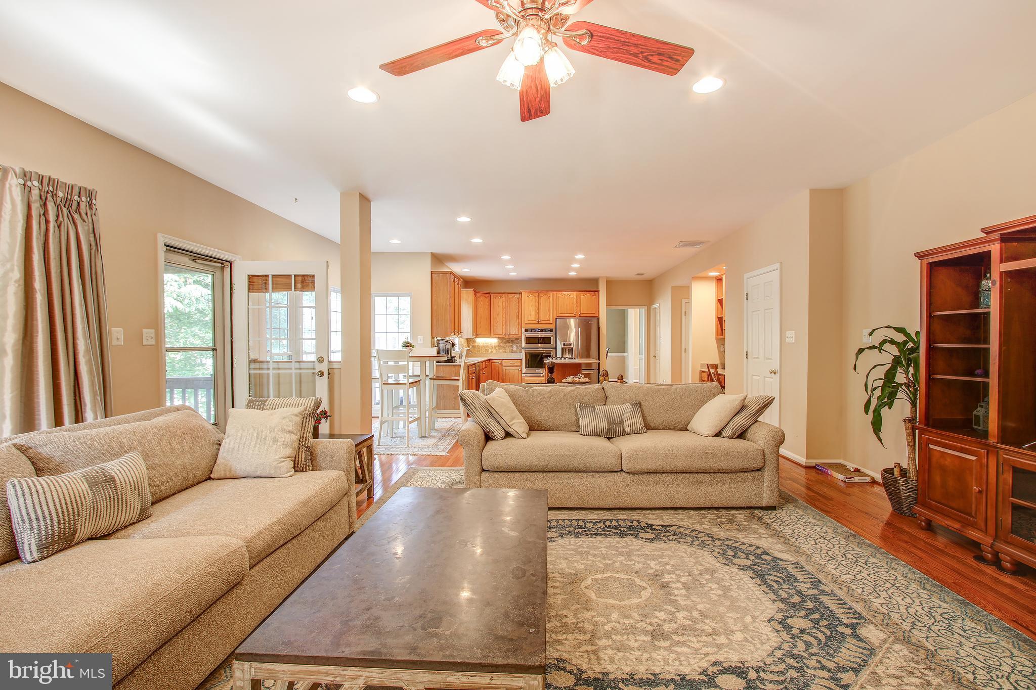 COMPTON VILLAGE - Residential