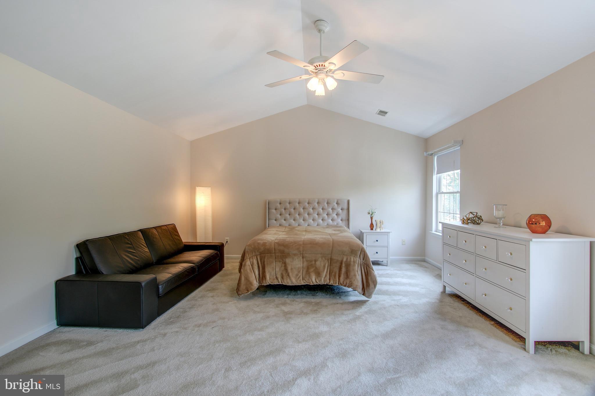 COMPTON VILLAGE - Residential