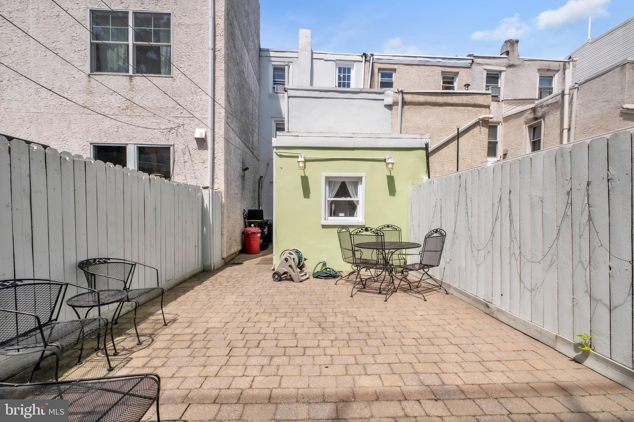 FAIRMOUNT - Residential