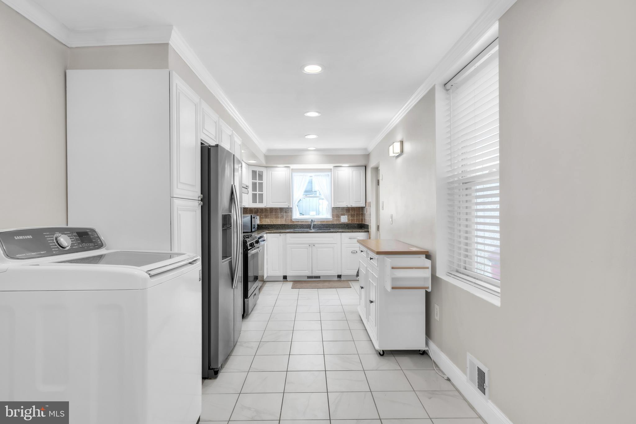 FAIRMOUNT - Residential