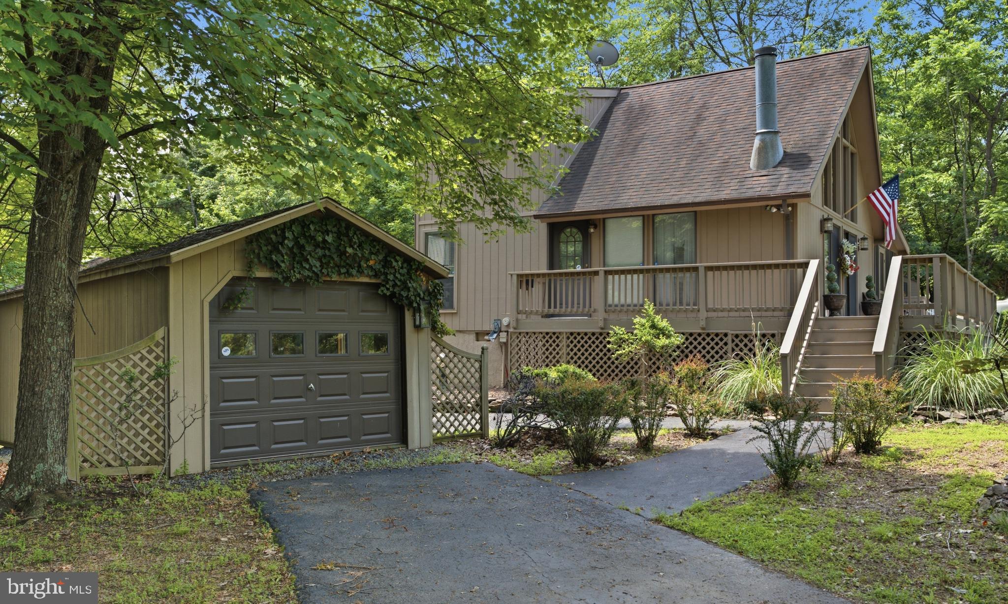 THE WOODS - Residential