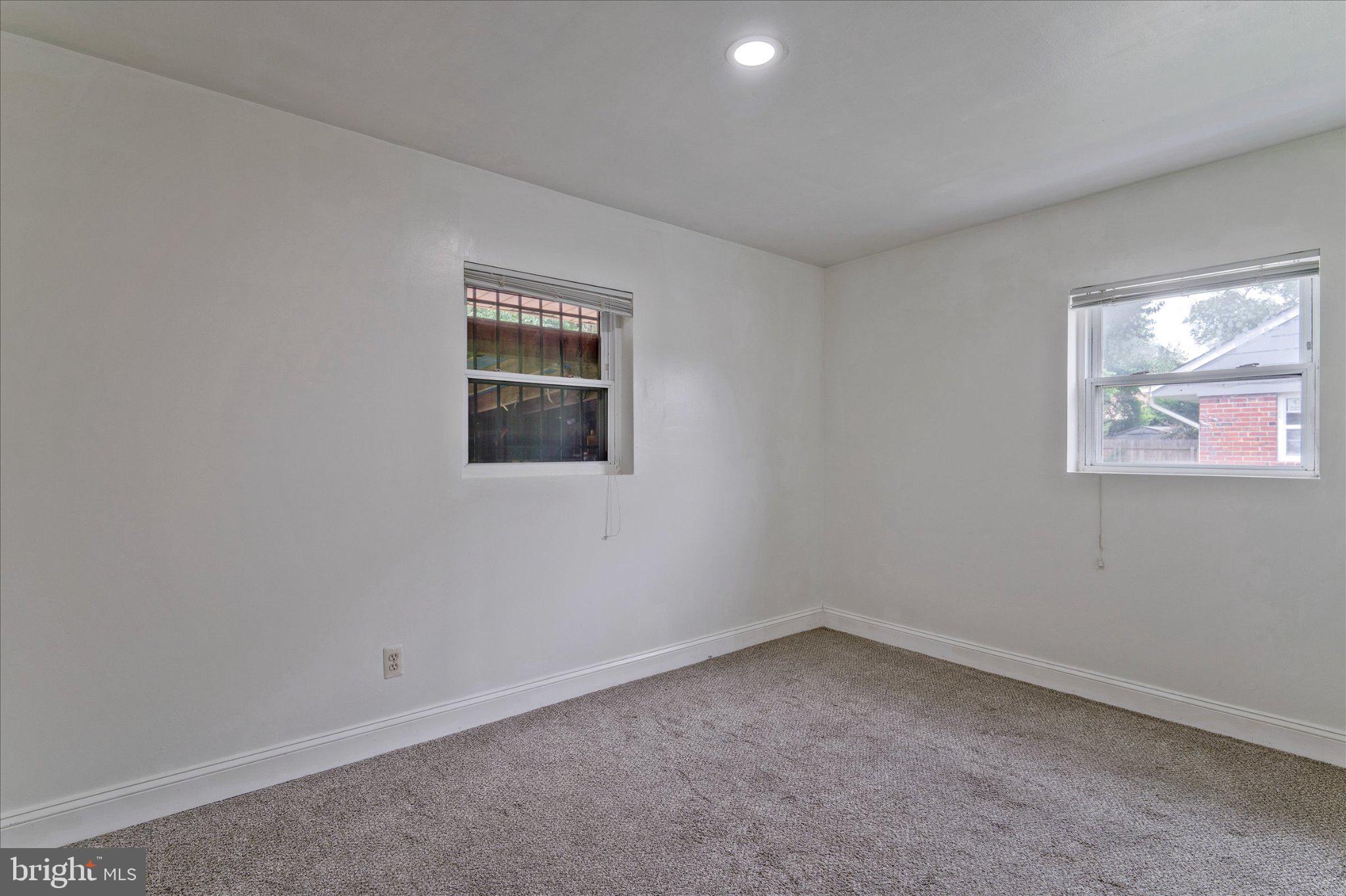 LANGLEY PARK - Residential