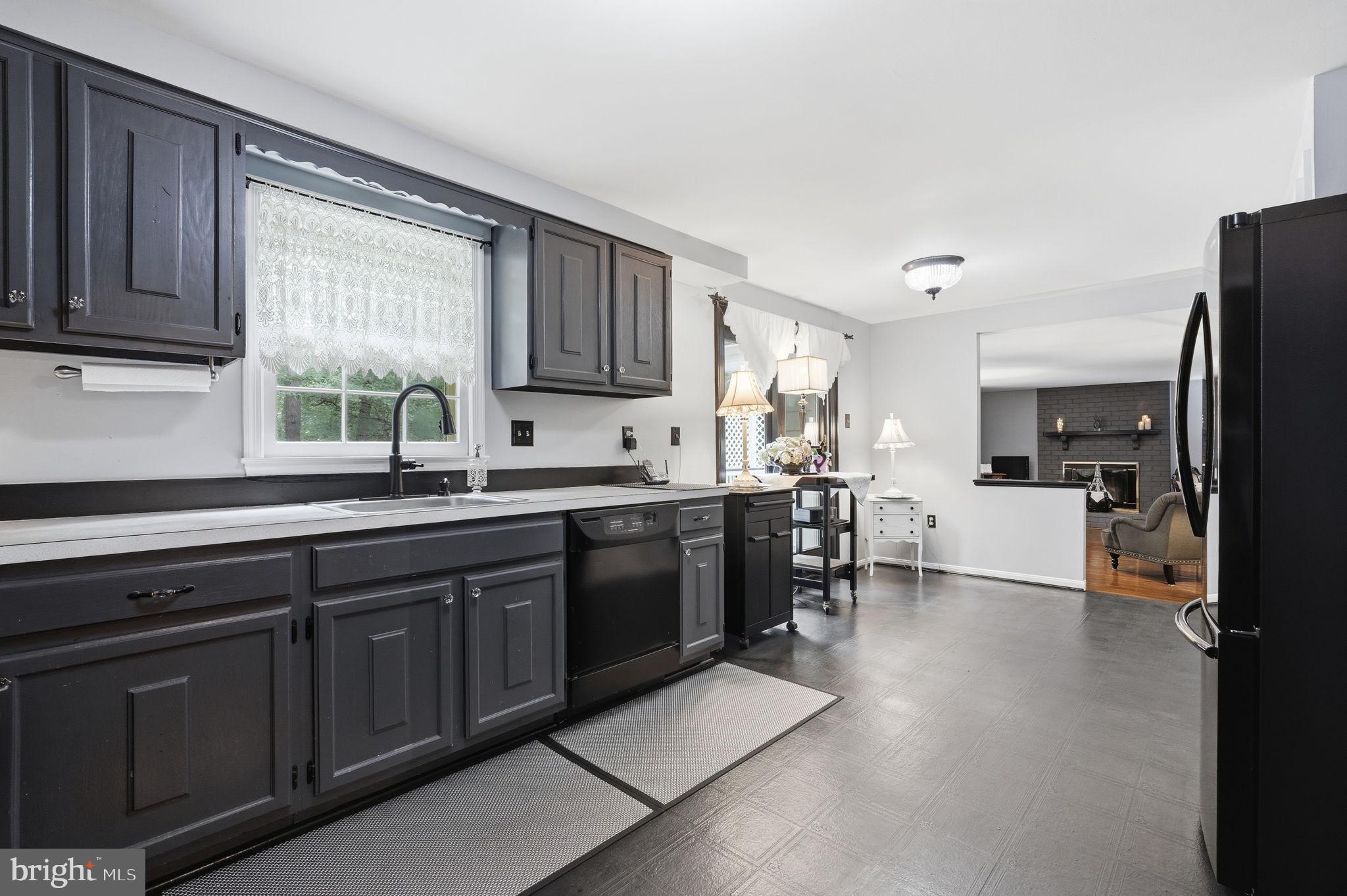 COLCHESTER HUNT - Residential