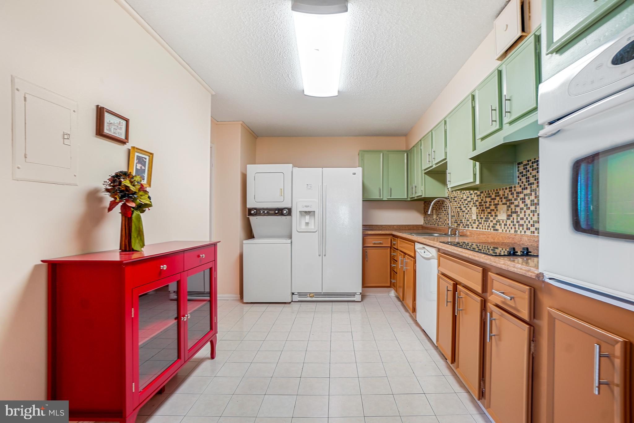 MONTEBELLO - Residential