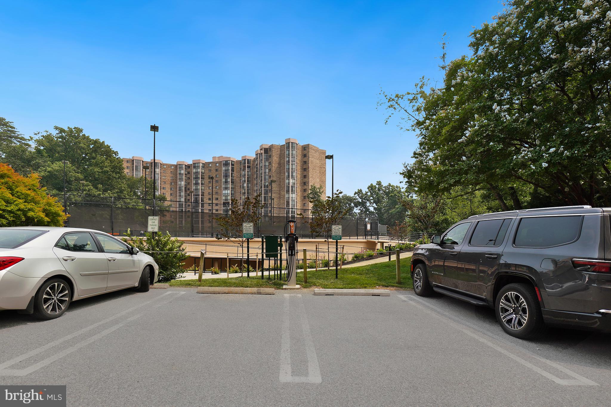 MONTEBELLO - Residential