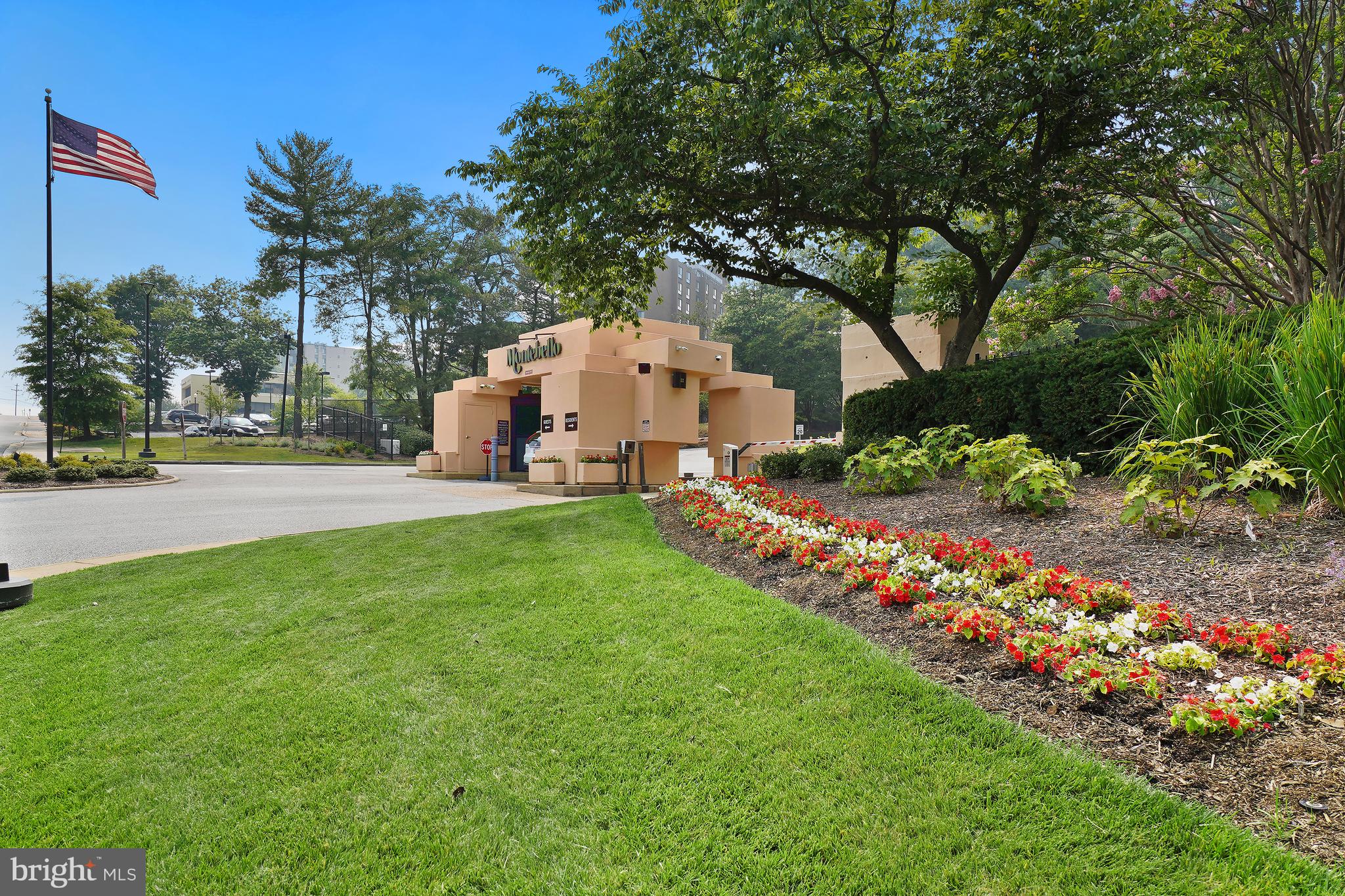 MONTEBELLO - Residential