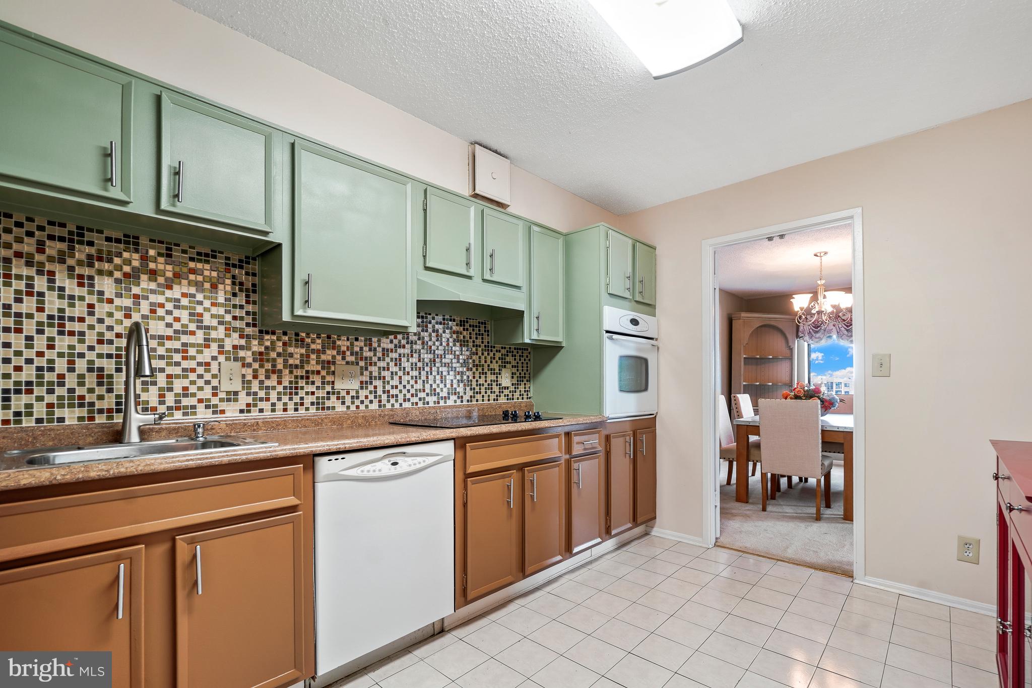 MONTEBELLO - Residential