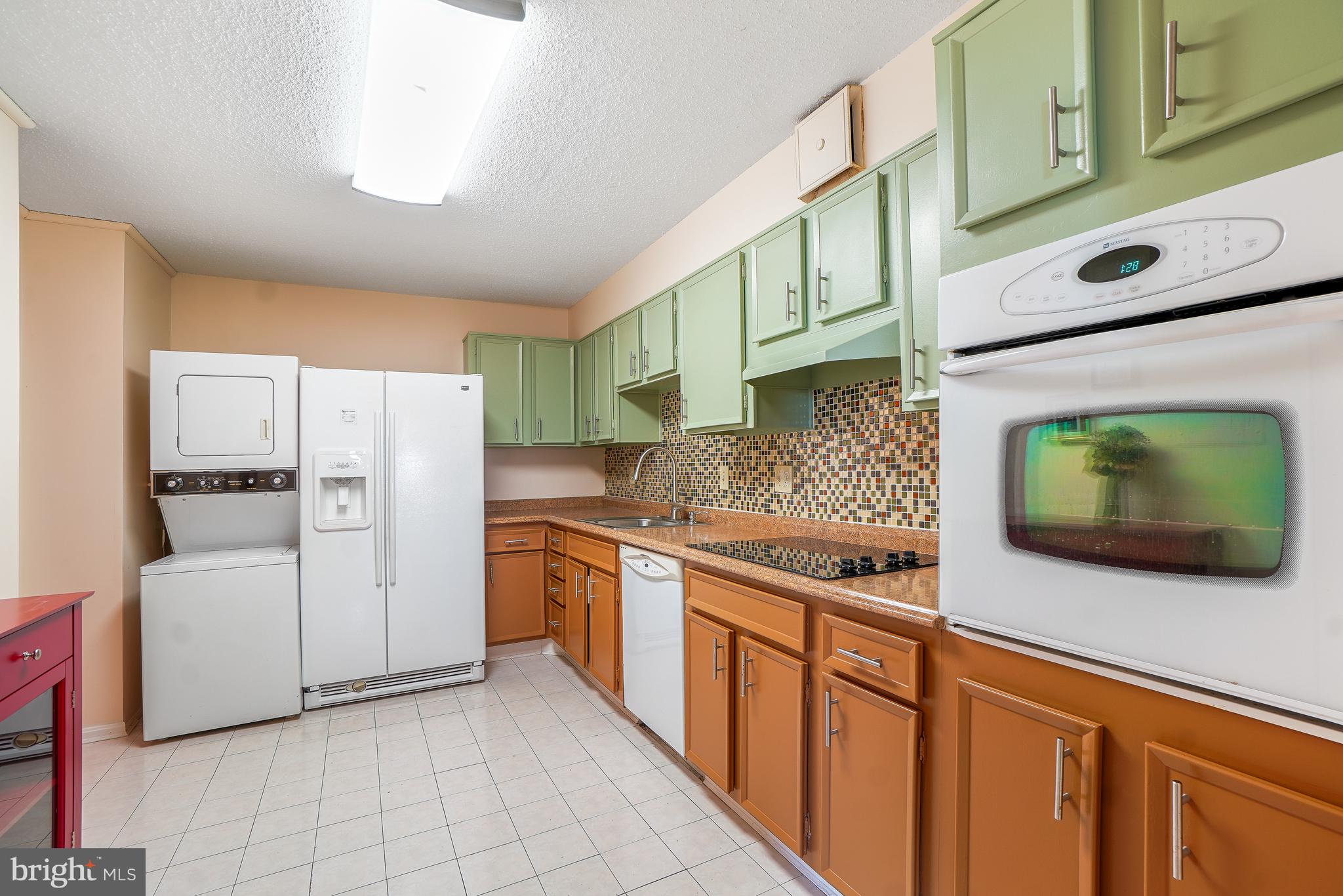 MONTEBELLO - Residential