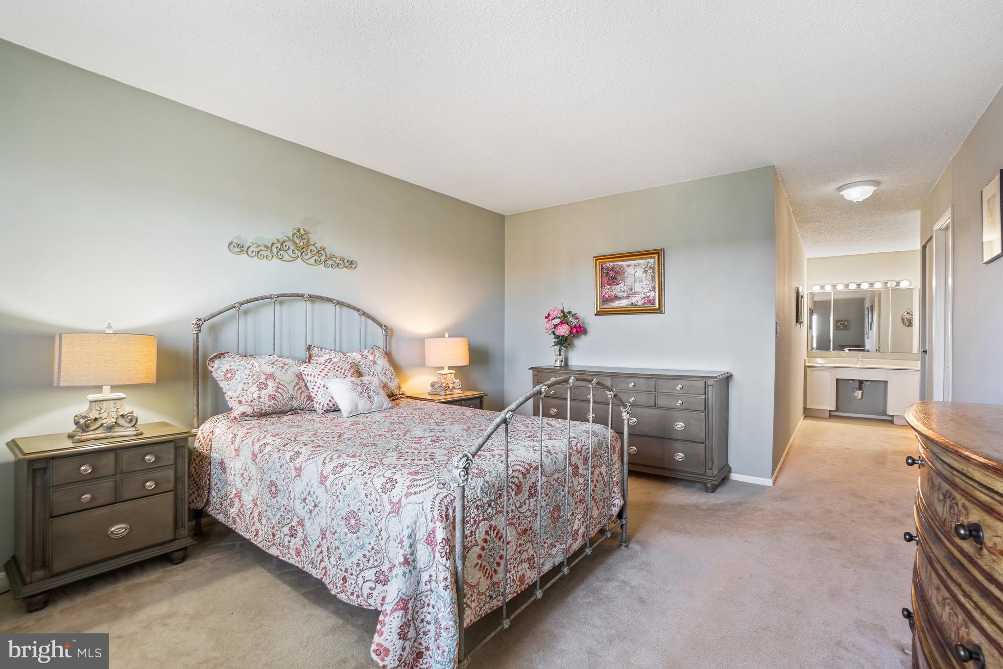 MONTEBELLO - Residential