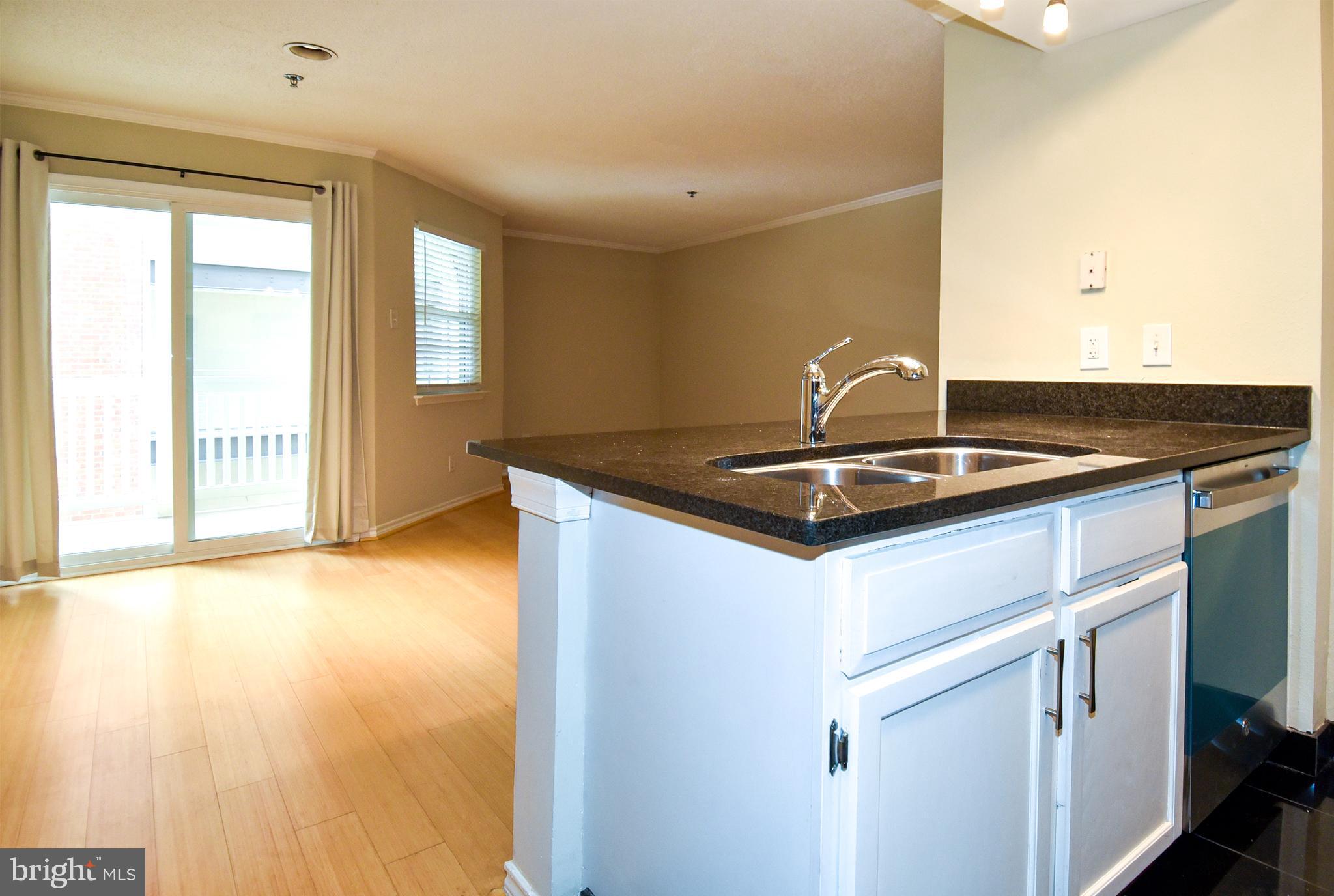FOUNTAINS AT MCLEAN - Residential Lease