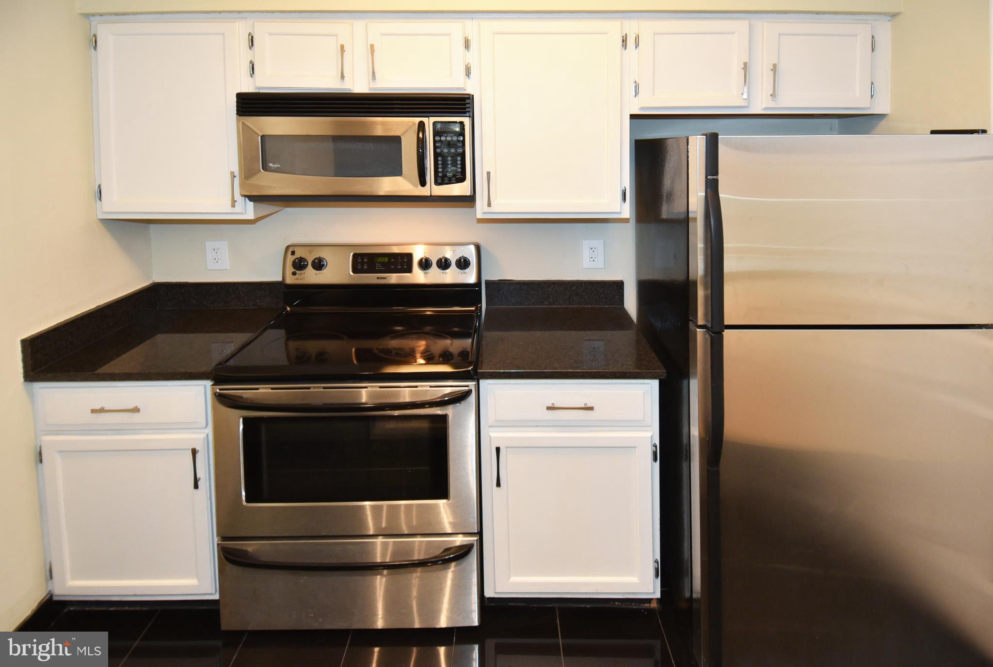 FOUNTAINS AT MCLEAN - Residential Lease