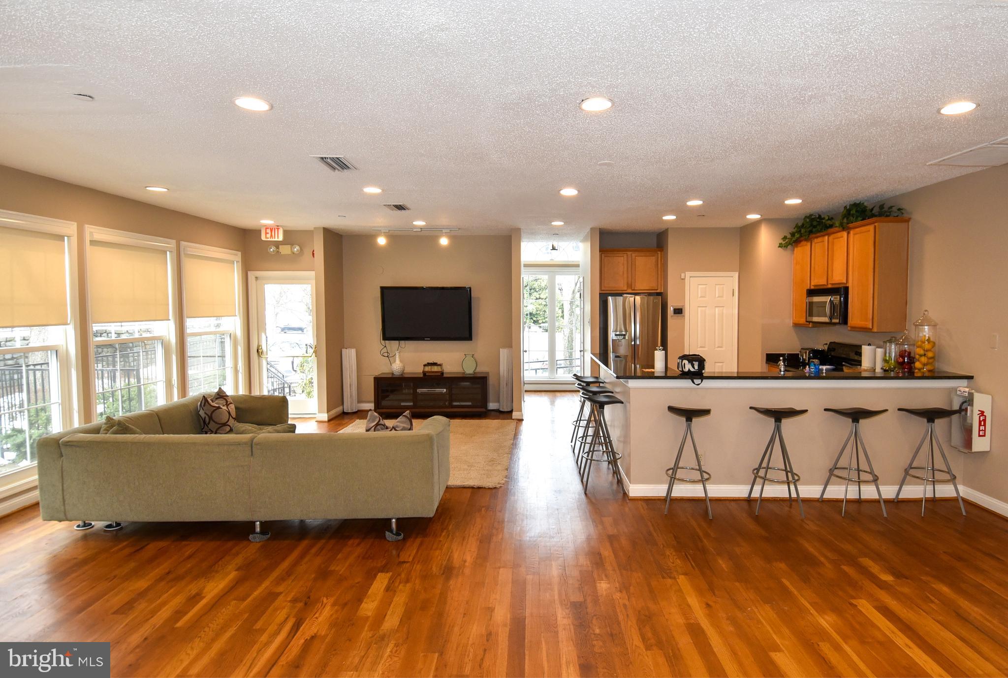 FOUNTAINS AT MCLEAN - Residential Lease