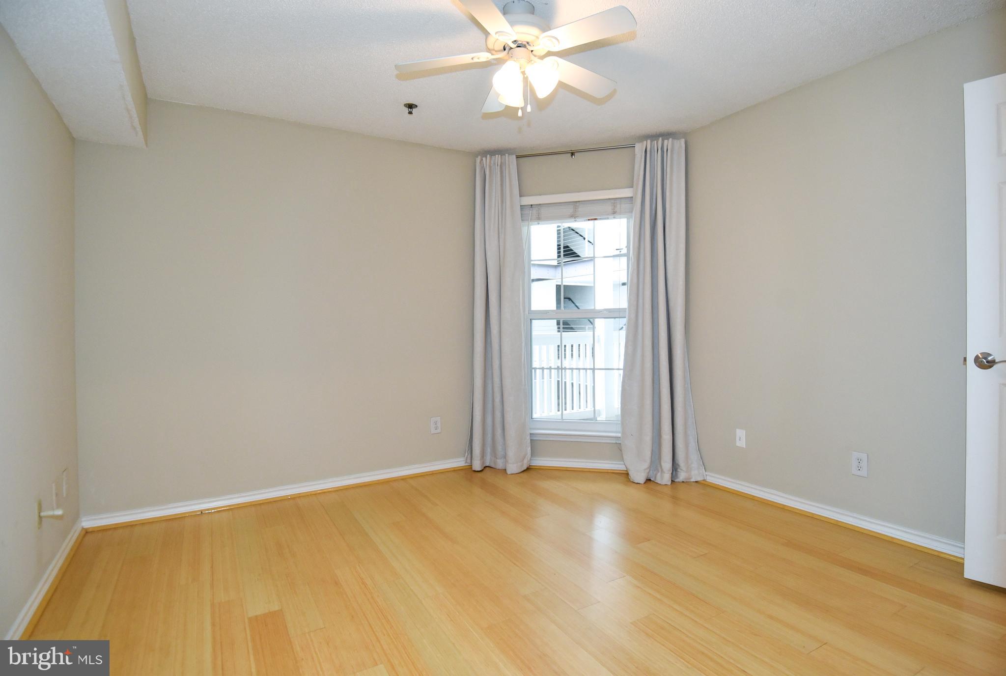 FOUNTAINS AT MCLEAN - Residential Lease