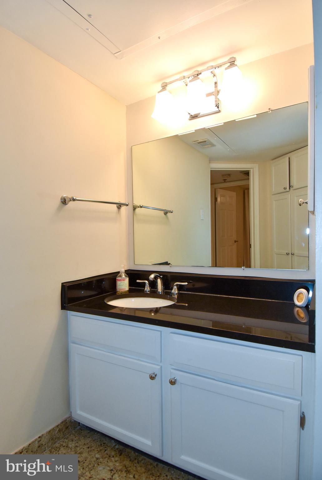 FOUNTAINS AT MCLEAN - Residential Lease