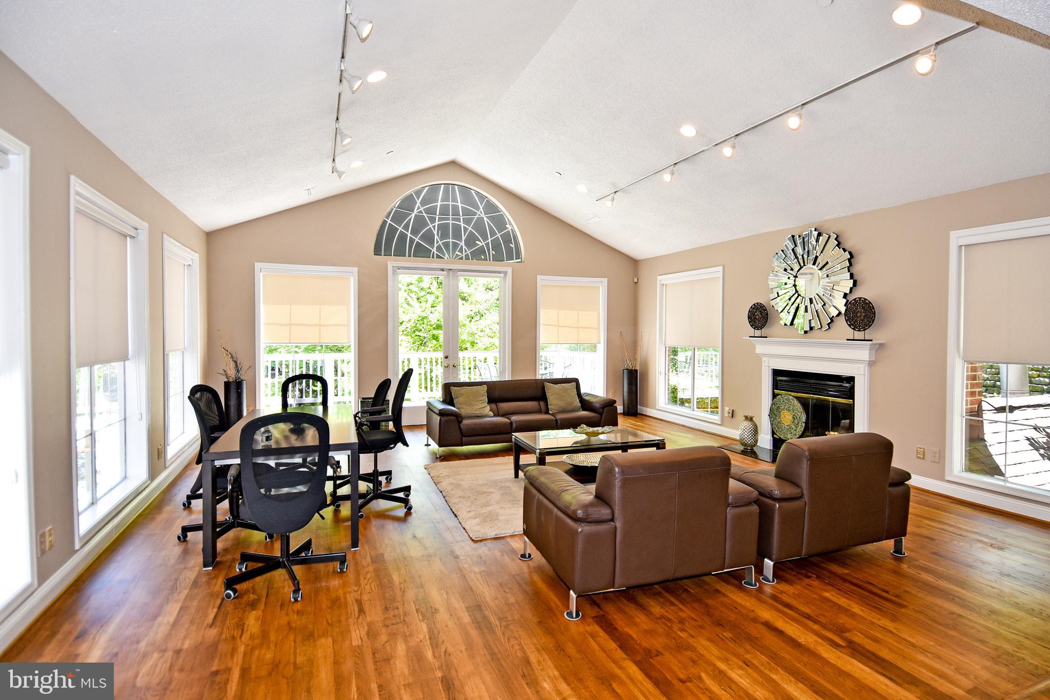 FOUNTAINS AT MCLEAN - Residential Lease