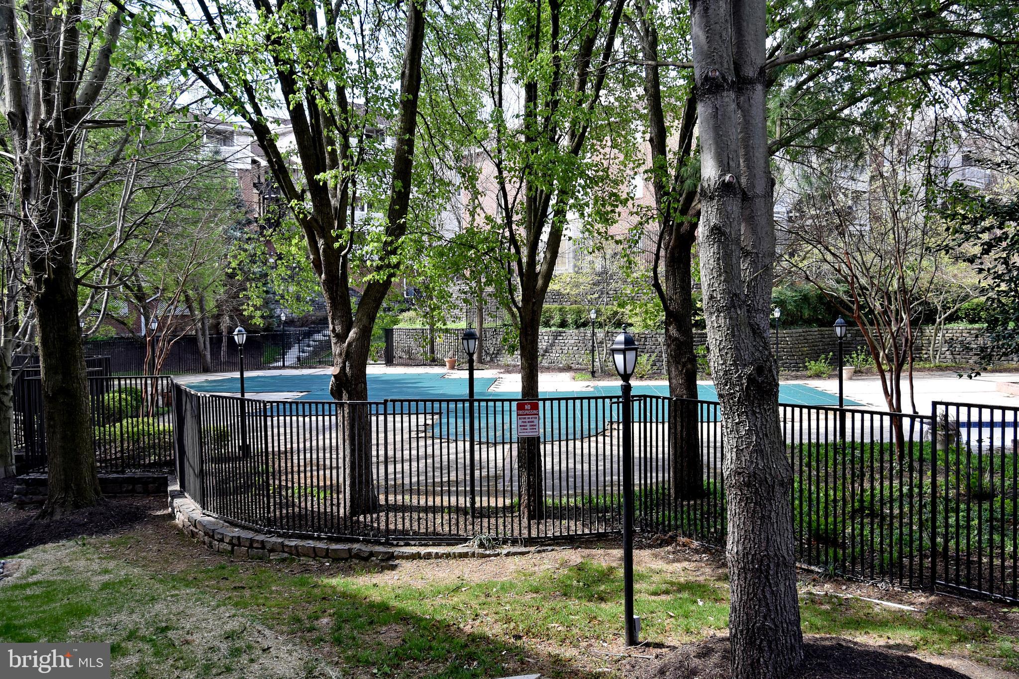 FOUNTAINS AT MCLEAN - Residential Lease