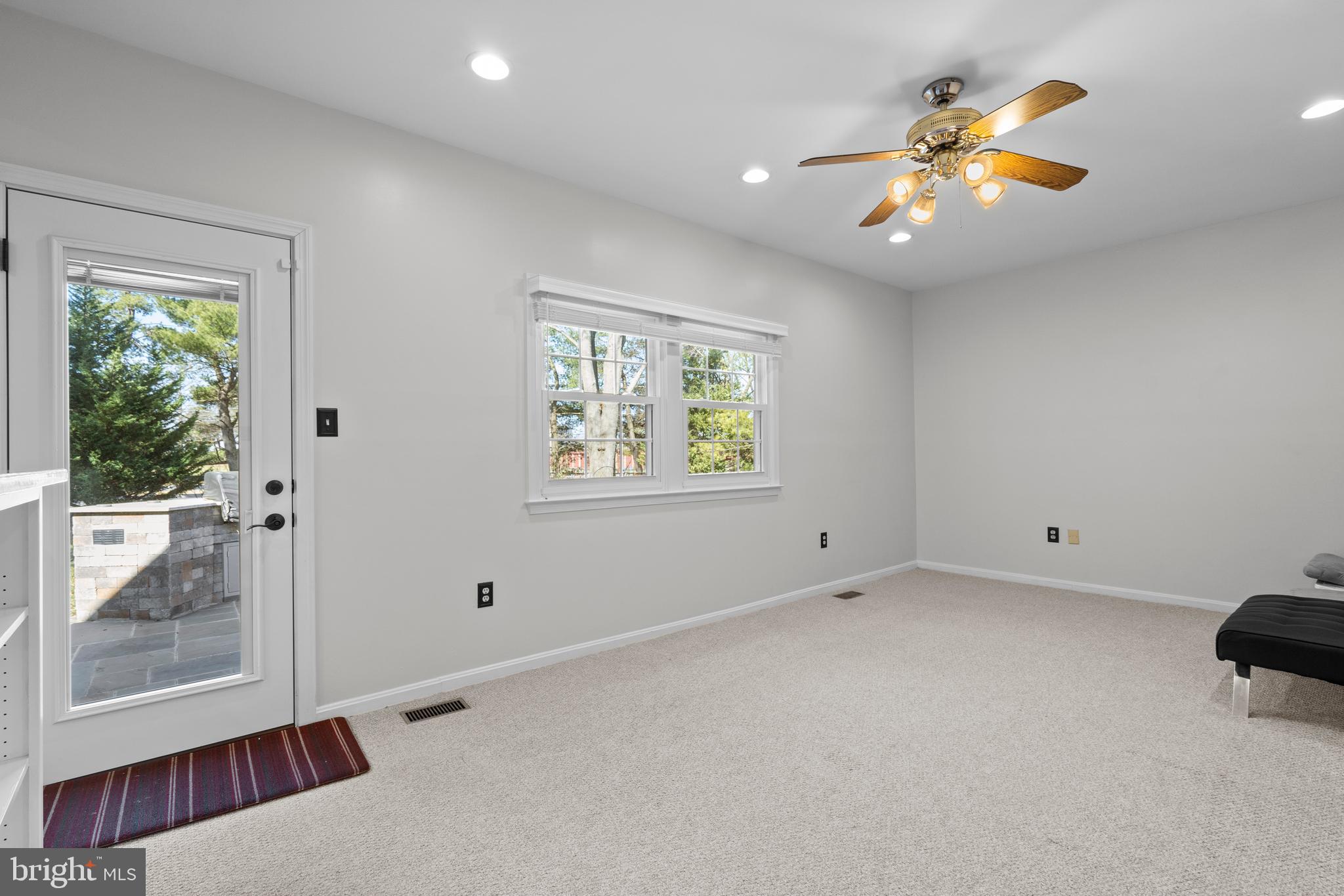 FRANKLIN FARM - Residential