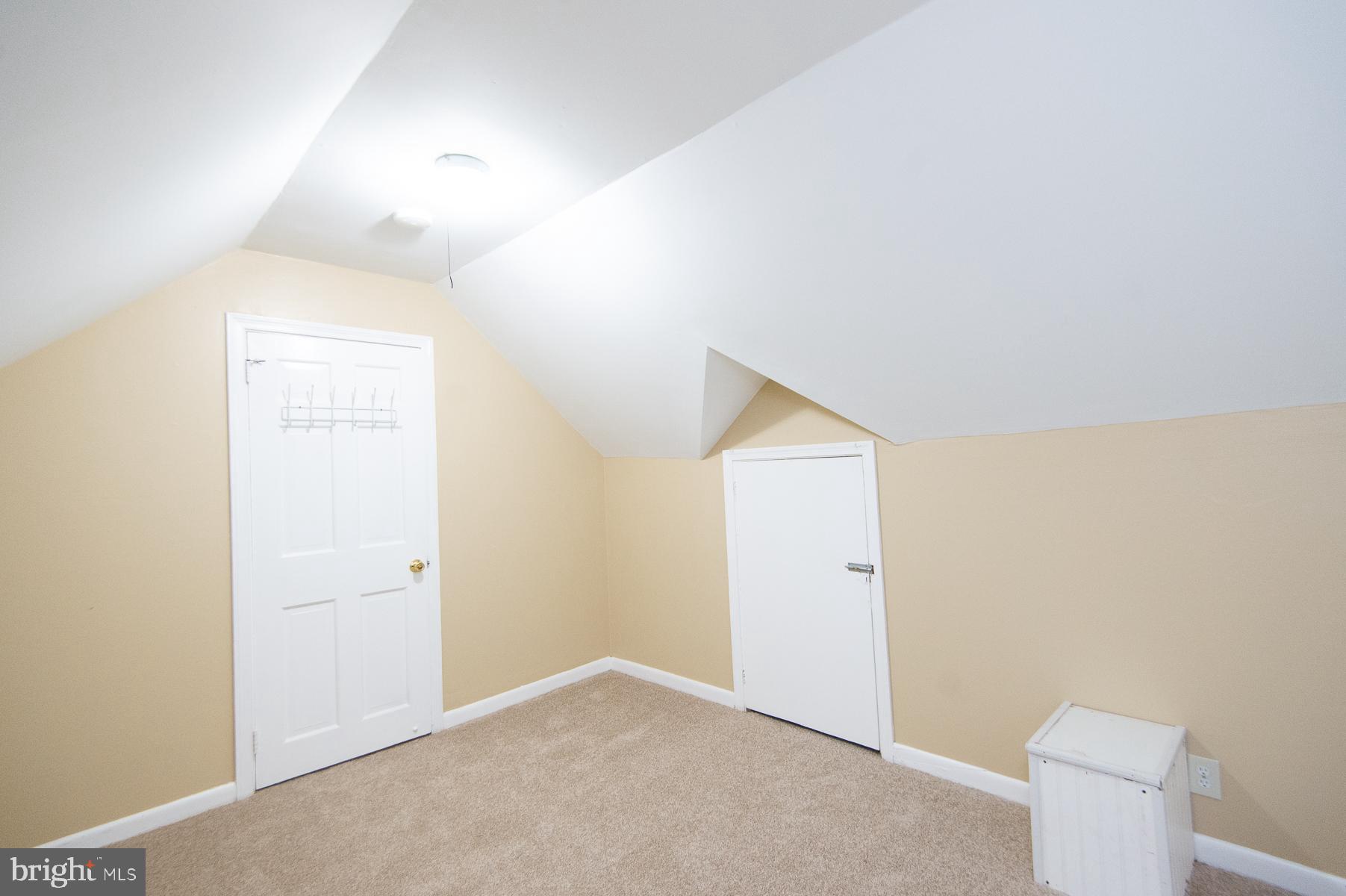 EASTON - Residential