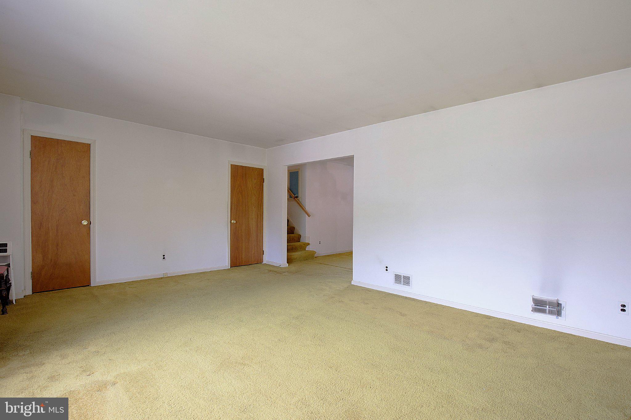 DORCHESTER ESTATES - Residential