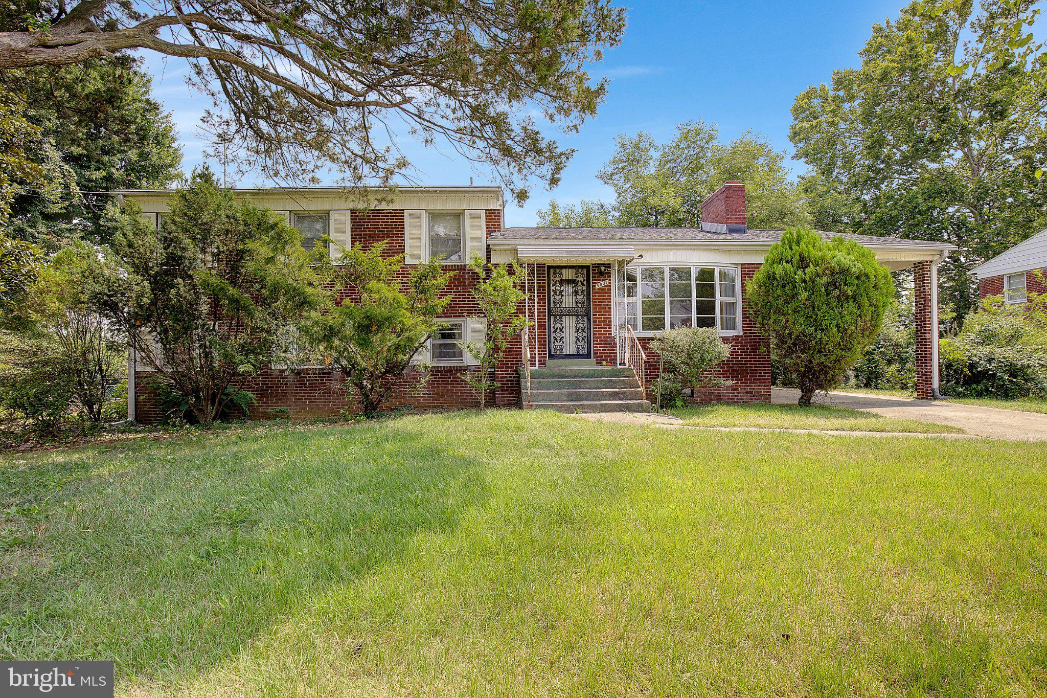 DORCHESTER ESTATES - Residential