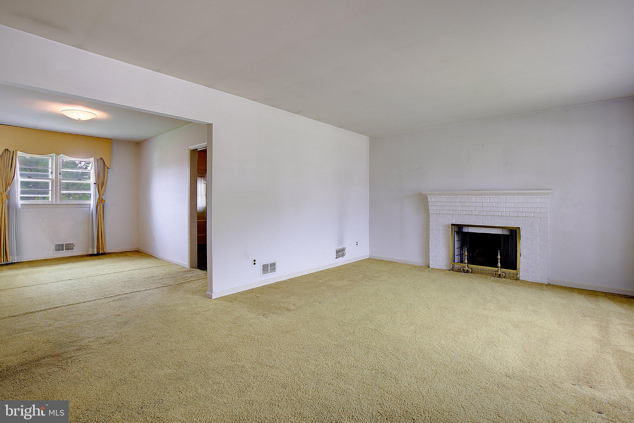 DORCHESTER ESTATES - Residential
