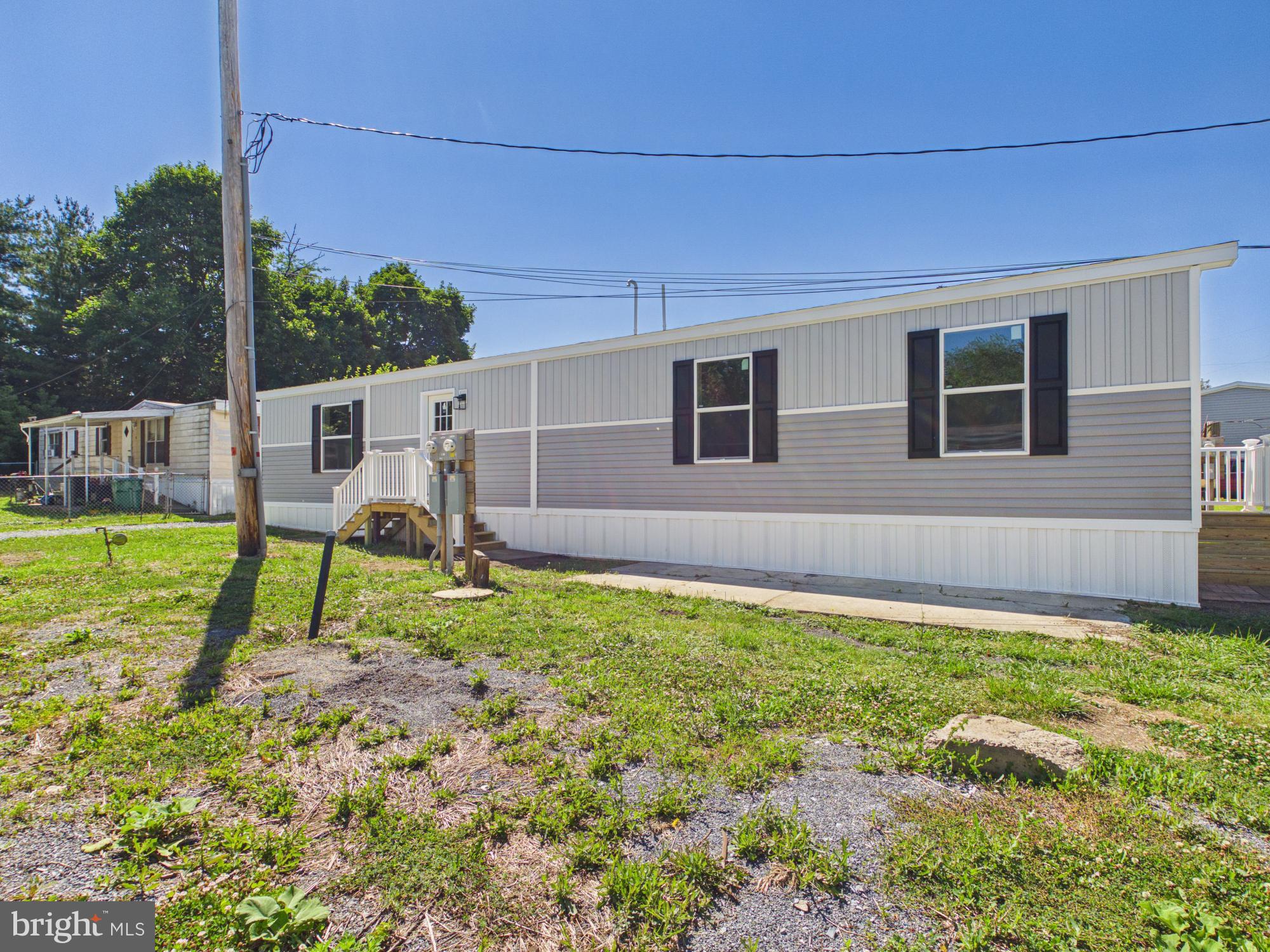 COLONIAL PARK - Residential