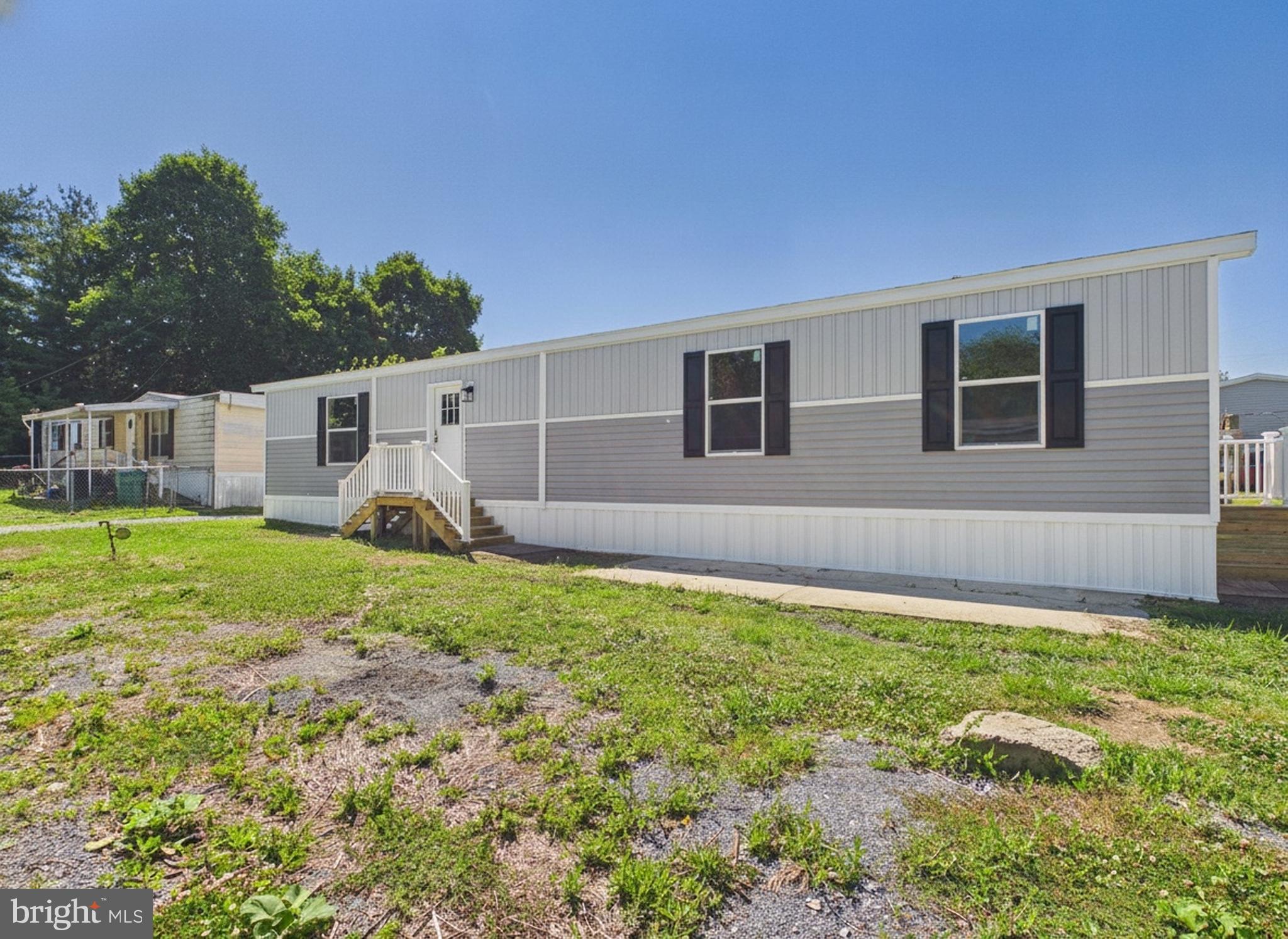 COLONIAL PARK - Residential