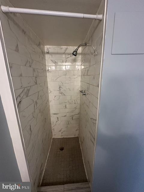 ROSEDALE - Residential Lease