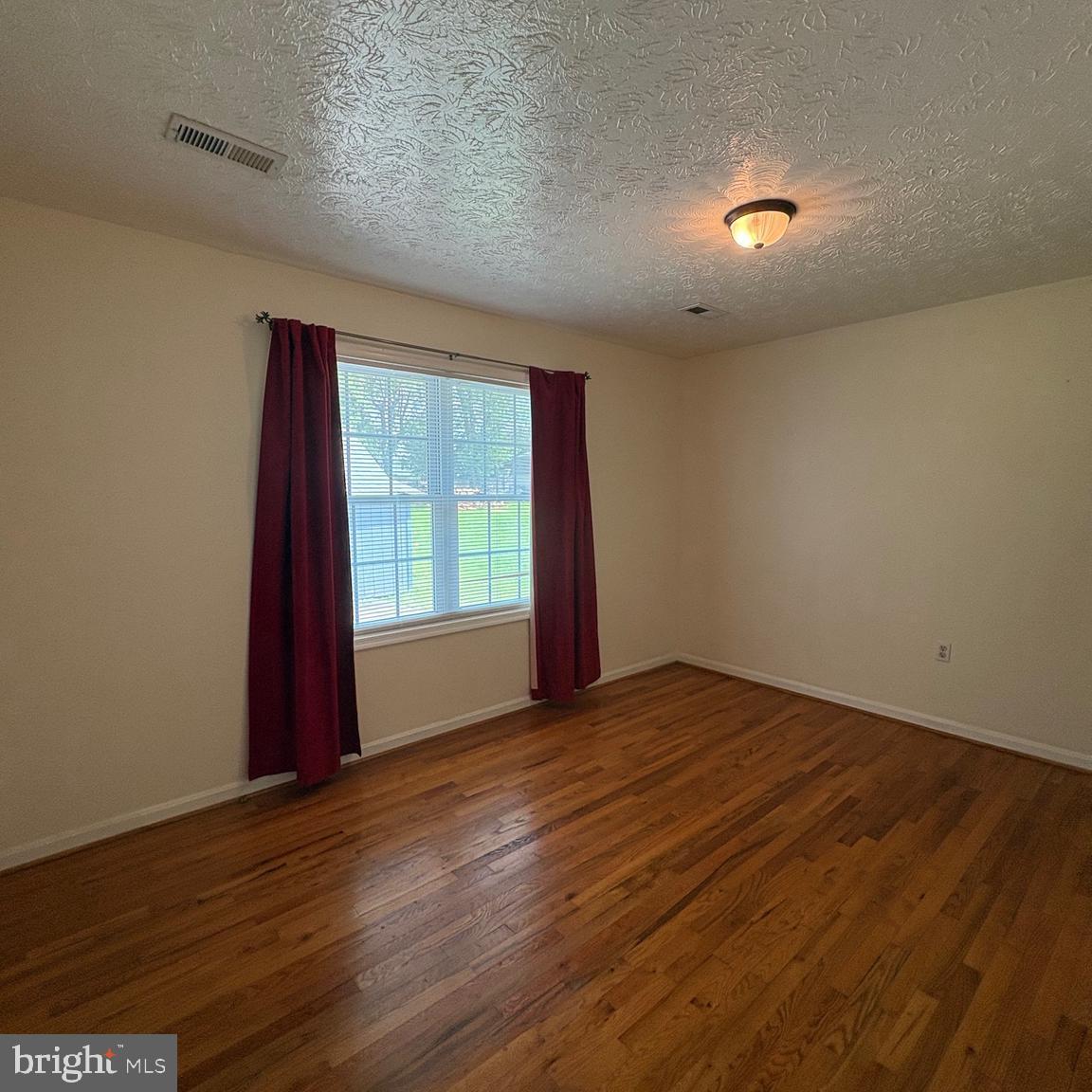 BURNING KNOLLS - Residential