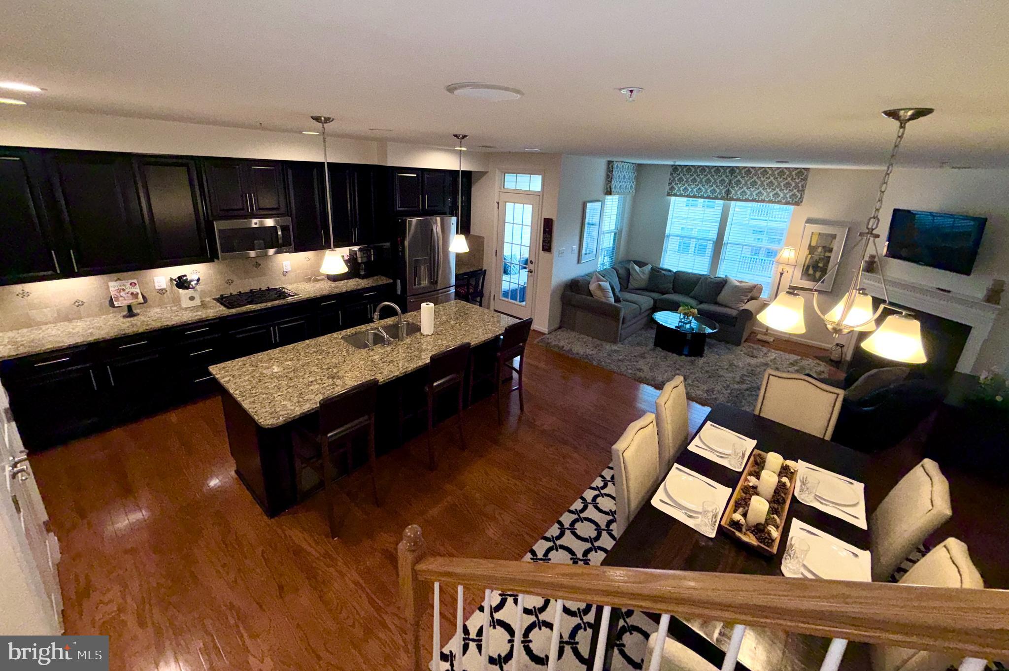 SOMERSET CONDO - Residential