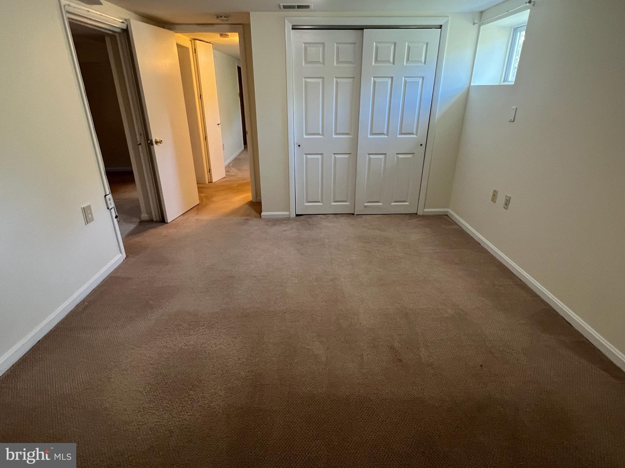 CARROLL KNOLLS - Residential Lease