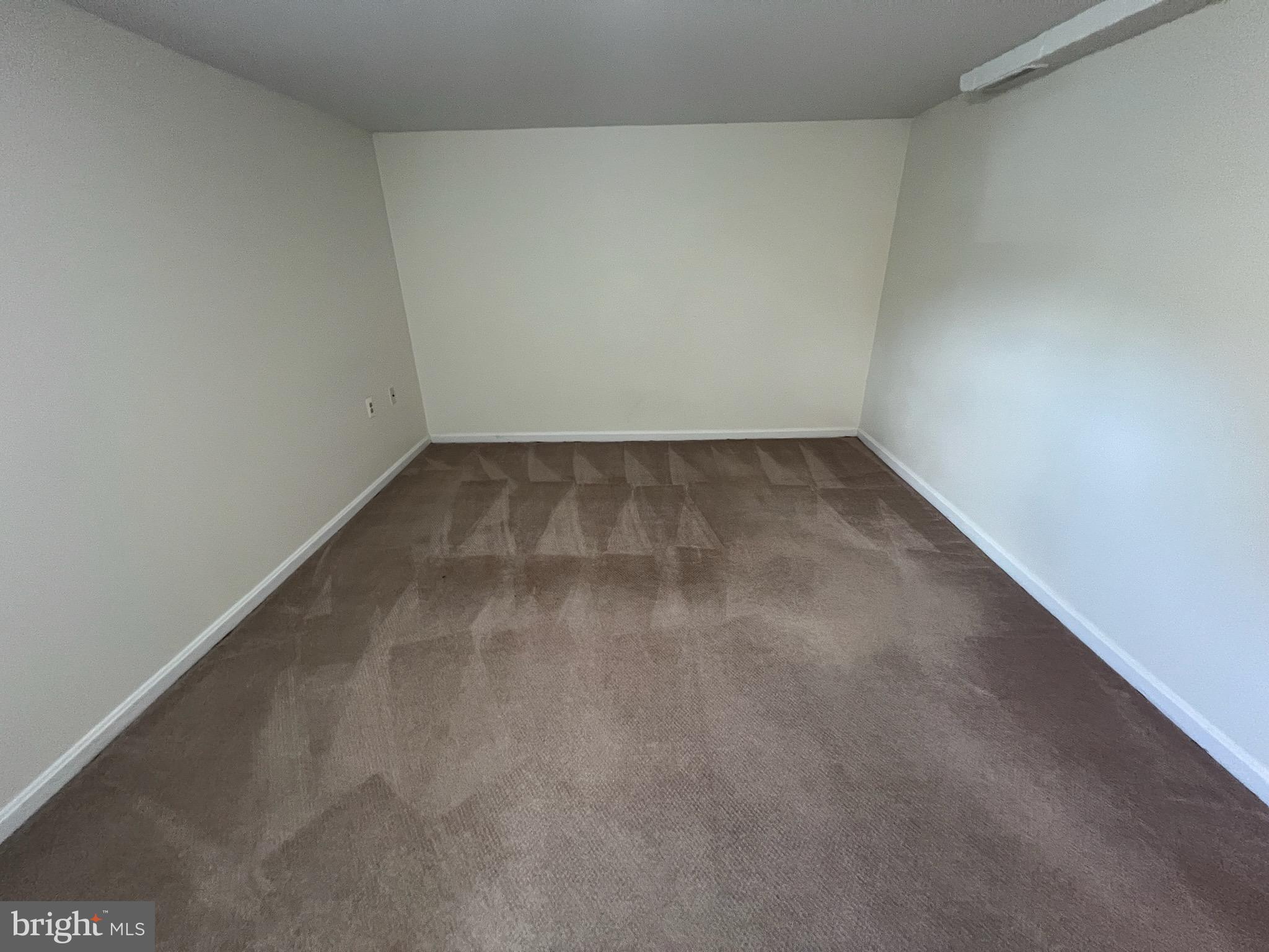 CARROLL KNOLLS - Residential Lease